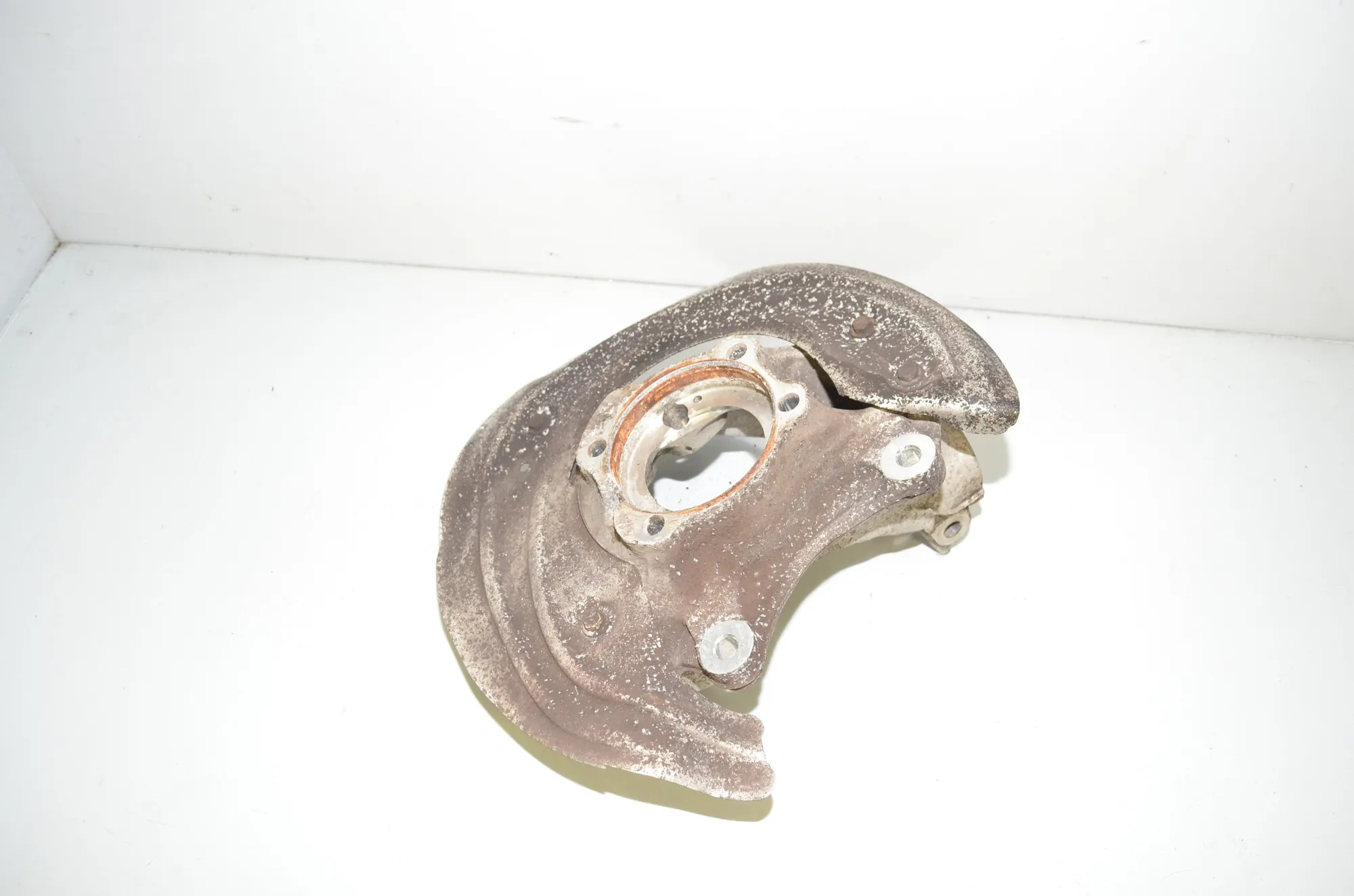 Front Left Wheel Hub – OEM 6878609 · BMW 3 Touring (G21) (2019 - -) 320 d 2020