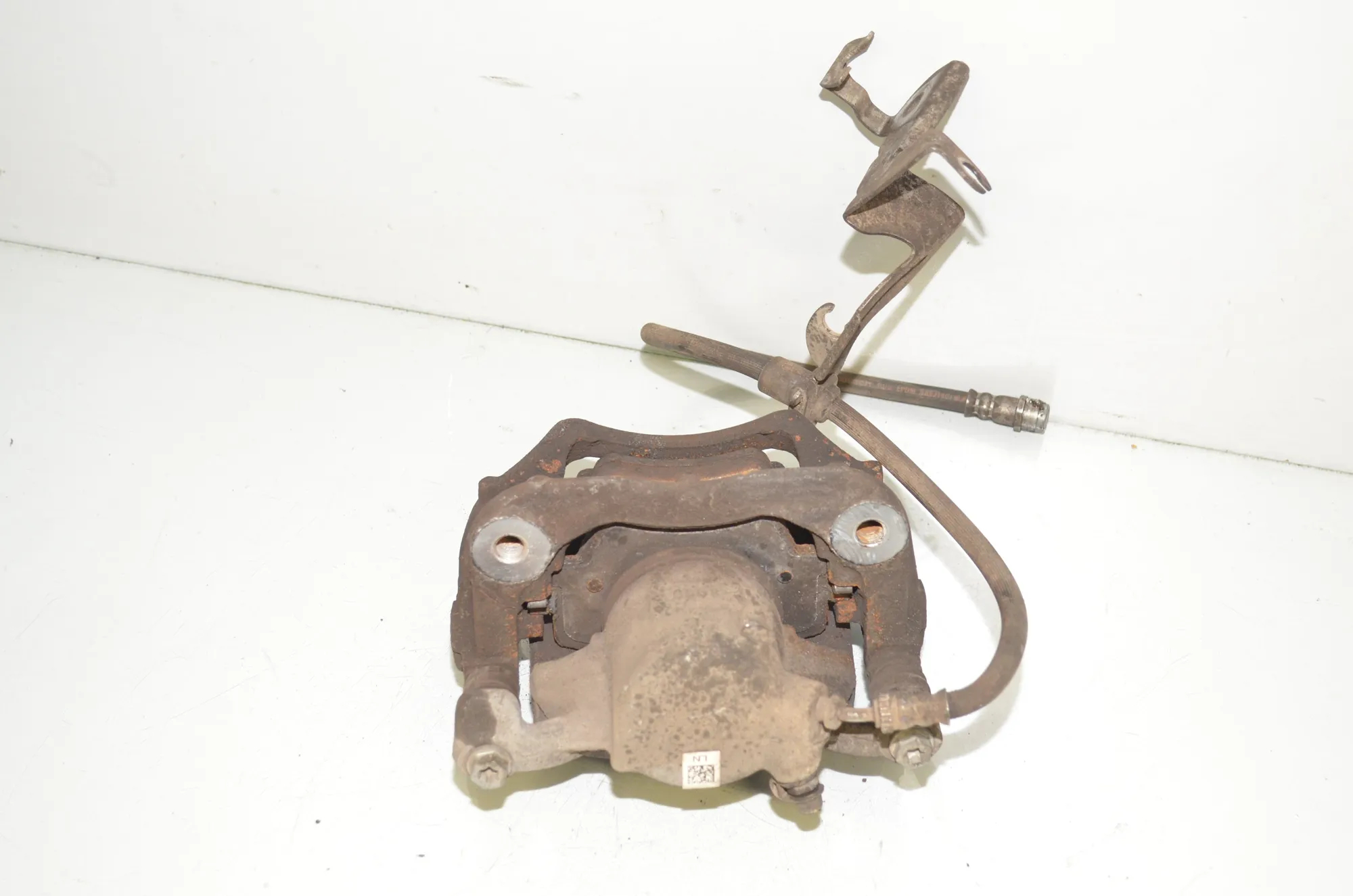 Front Right Brake Caliper – OEM 6860265 · BMW 3 Touring (G21) (2019 - -) 320 d 2020 – 4