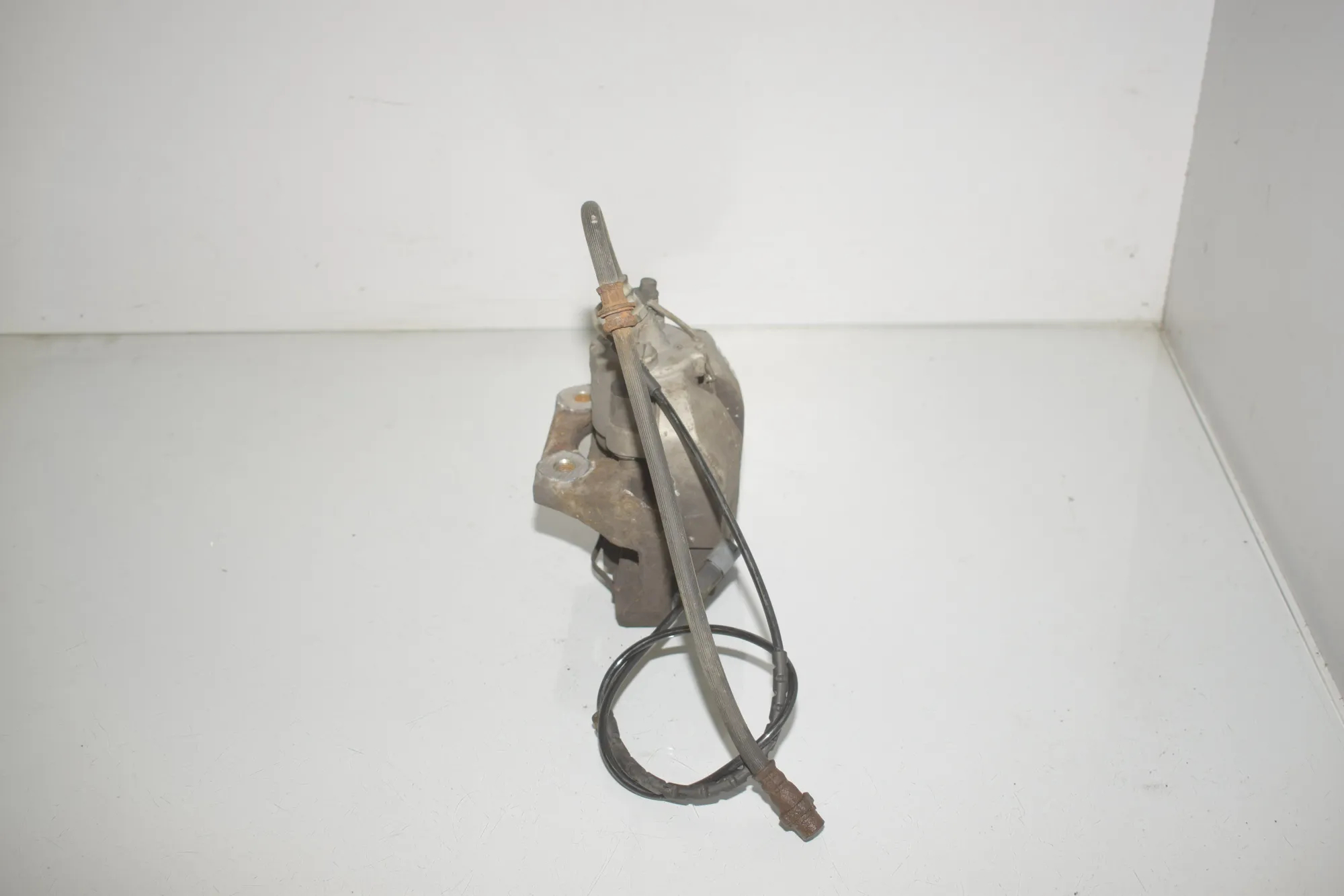 Rear Right Brake Caliper – OEM 6776784 · BMW X5 (E70) xDrive 30 d 2011 – 2