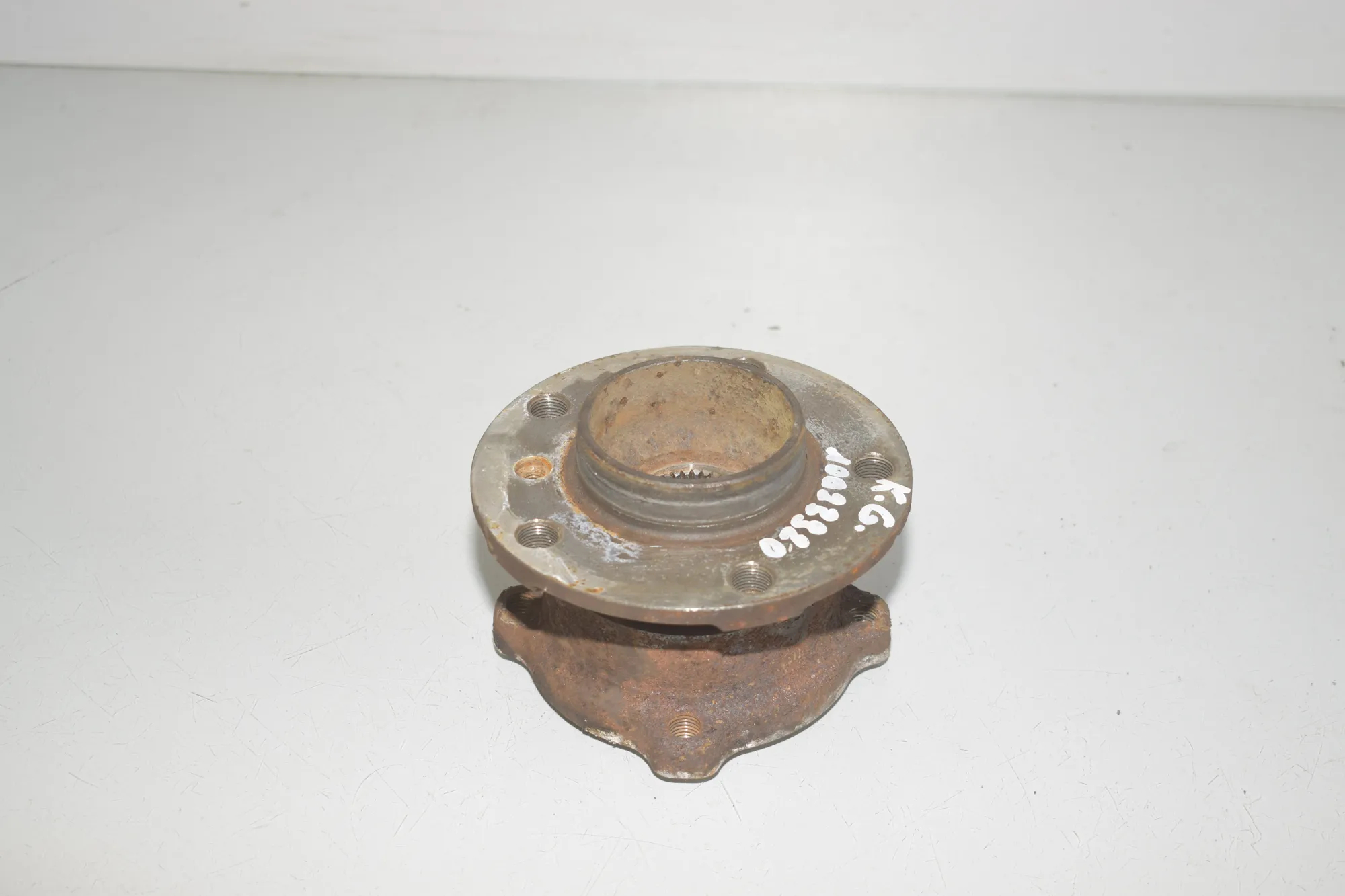 Rear Left Wheel Bearing – OEM 6867811 · BMW X5 (E70) xDrive 30 d 2011 – 4