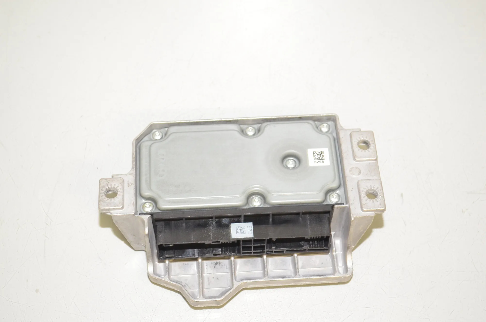 SRS Control Unit – OEM 92400832 · BMW X5 (E70) xDrive 30 d 2011 – 2