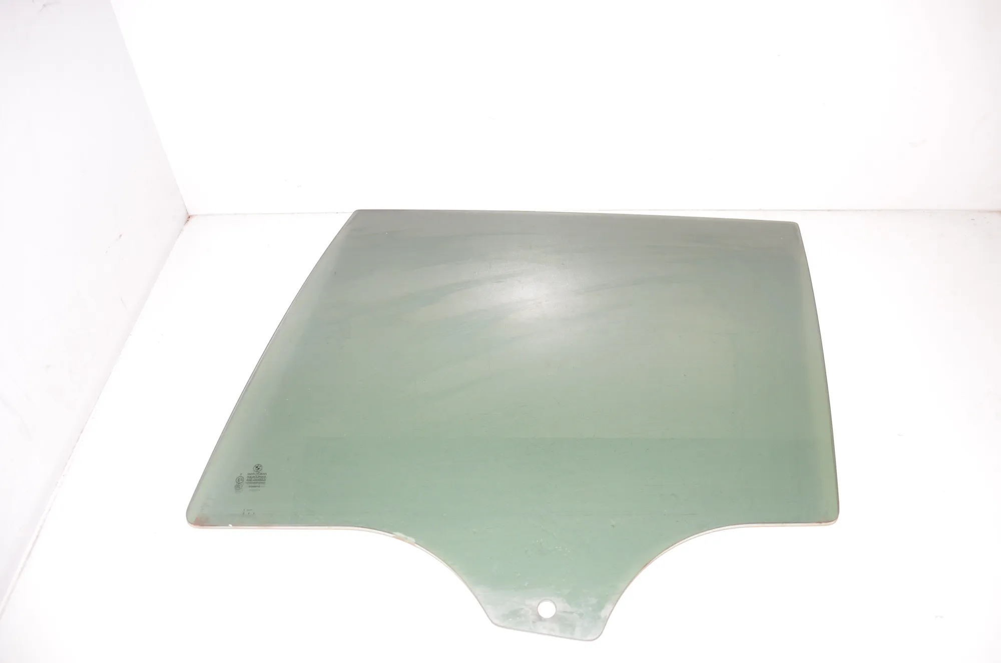 Rear Left Door Window – OEM 7163751 · BMW X5 (E70) xDrive 30 d 2011