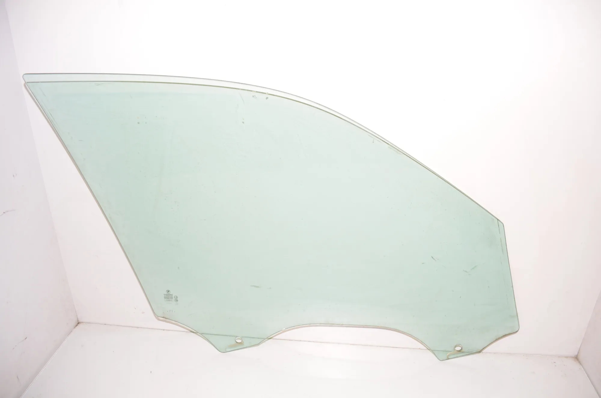 Front Left Door Window – OEM 7137013 · BMW X5 (E70) xDrive 30 d 2011 – 3