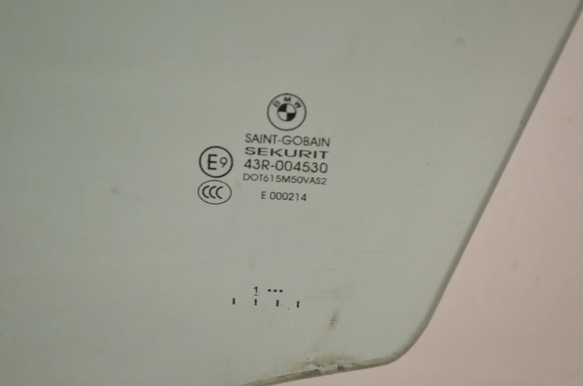 Front Left Door Window – OEM 7137013 · BMW X5 (E70) xDrive 30 d 2011 – 4