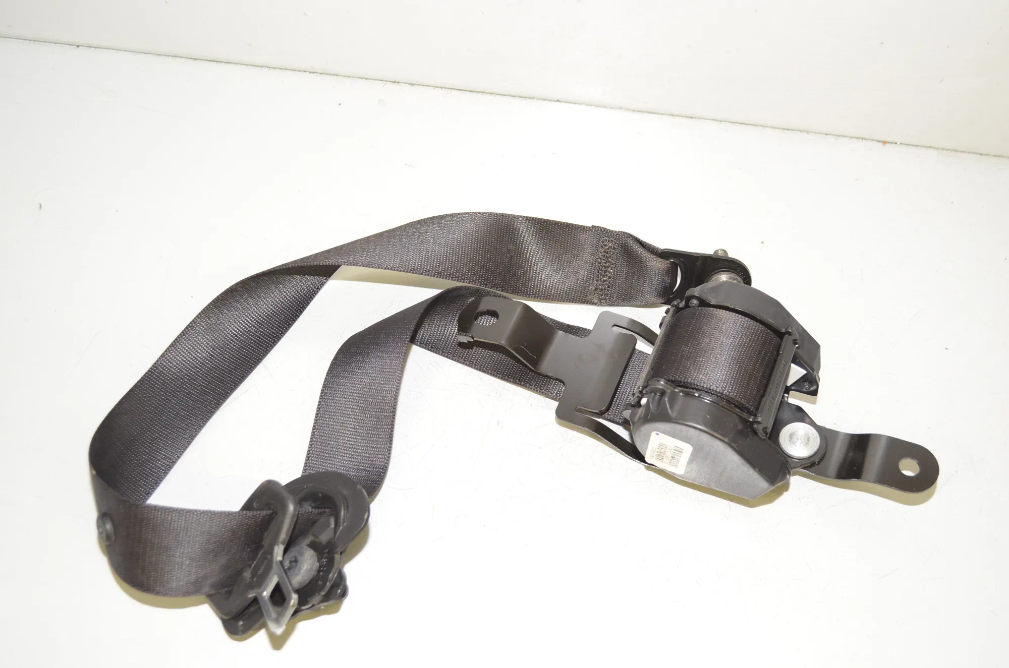 Rear Right Seatbelt – OEM 7161060 · BMW X5 (E70) xDrive 30 d 2011 – 2