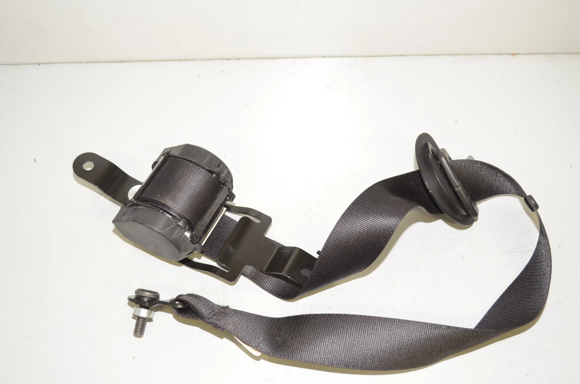 Rear Right Seatbelt – OEM 7161060 · BMW X5 (E70) xDrive 30 d 2011