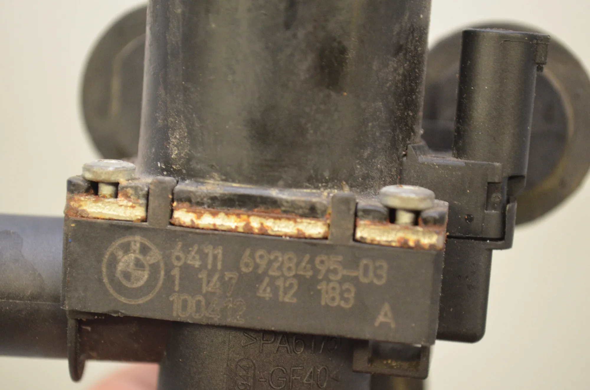 Interior Heater Flap Motor Actuator – OEM 6928495 · BMW X5 (E70) xDrive 30 d 2011 – 4