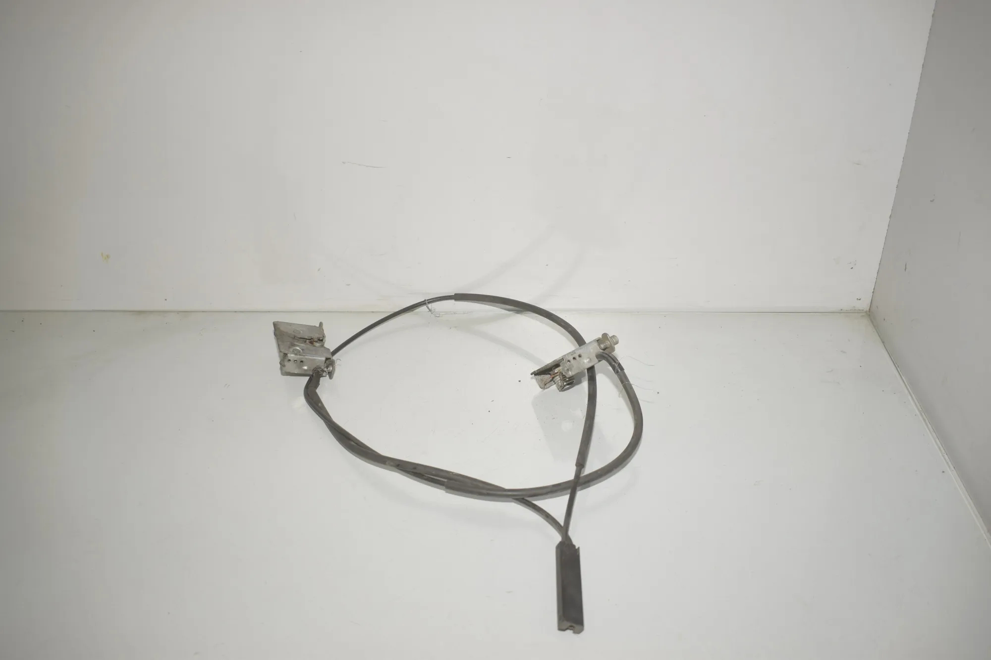Bonnet Lock – OEM 7178754 · BMW X5 (E70) xDrive 30 d 2011