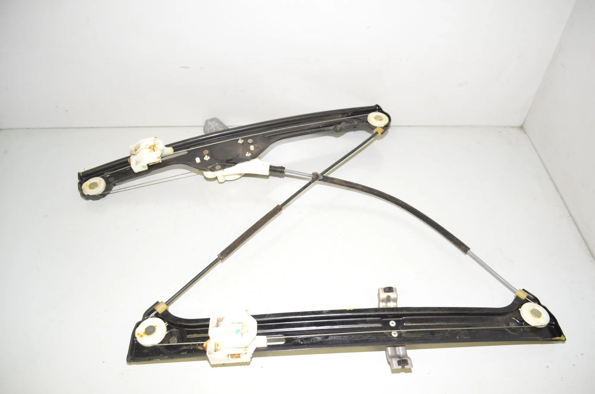 Front Left Door Window Regulator – OEM 7166379 · BMW X5 (E70) xDrive 30 d 2011