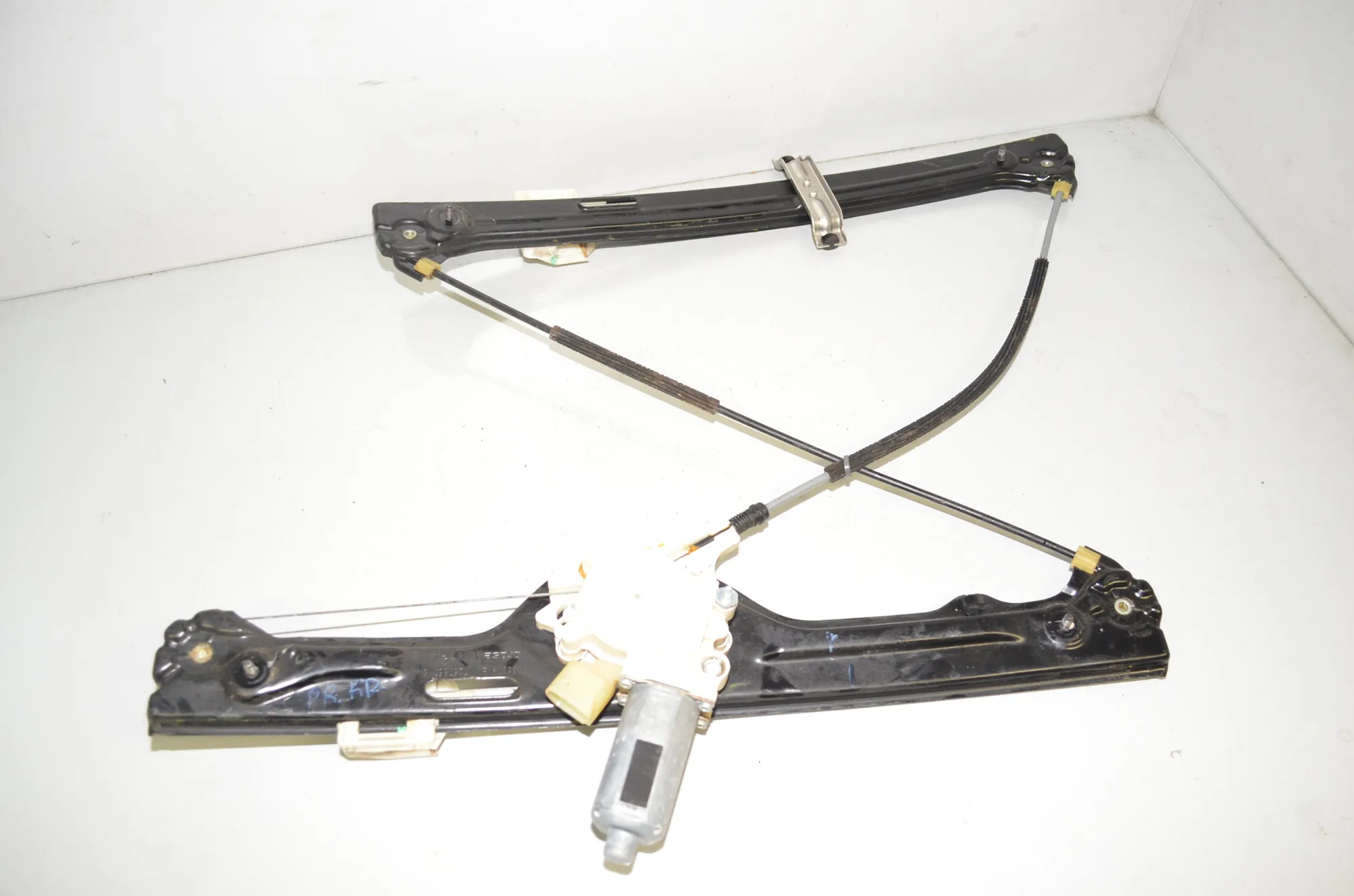Front Left Door Window Regulator – OEM 7166379 · BMW X5 (E70) xDrive 30 d 2011 – 4