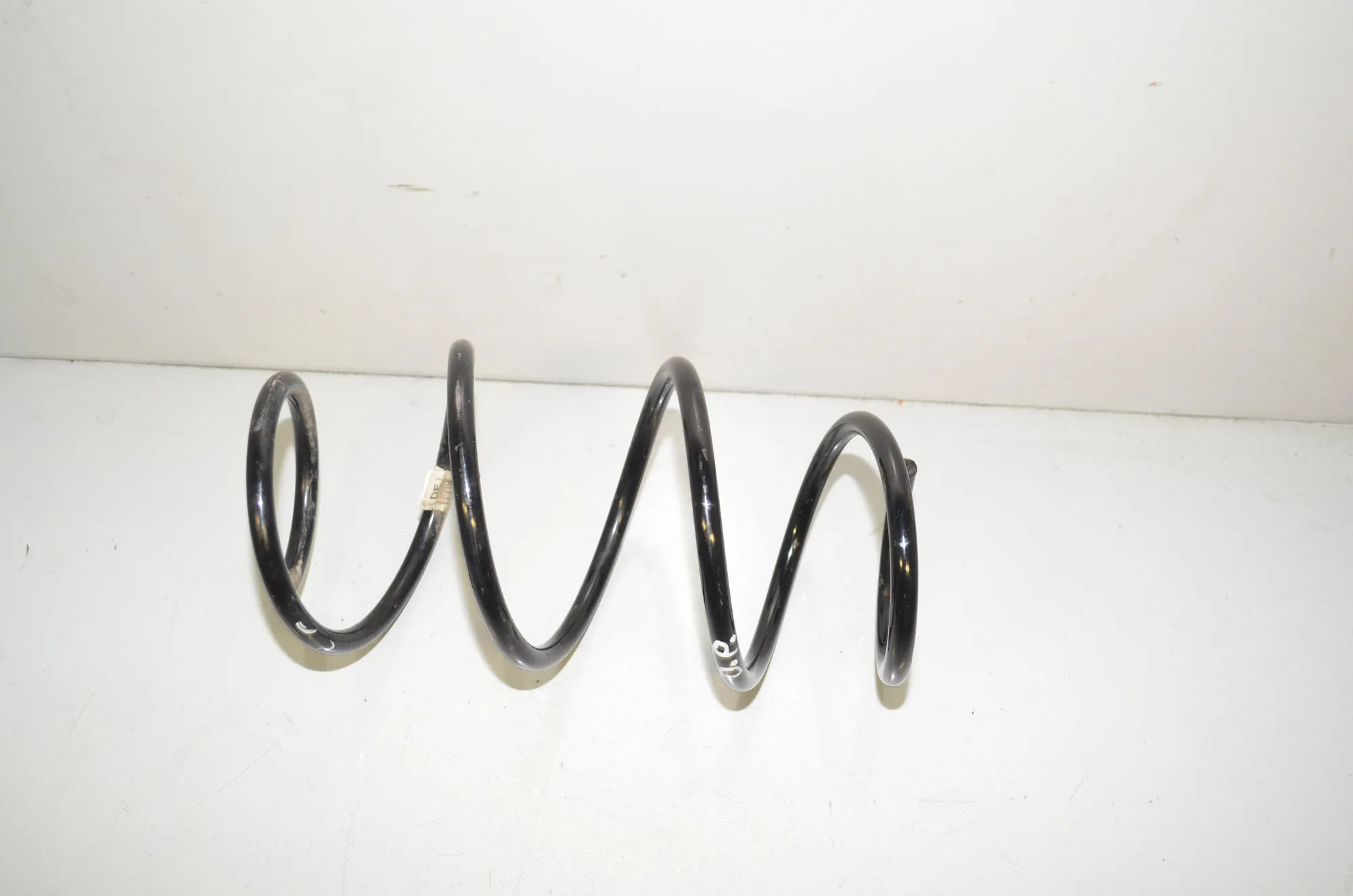 Front Right Coil Spring – OEM 6851715 · BMW 2 Cabrio (F23) 218 i 2017 – 2