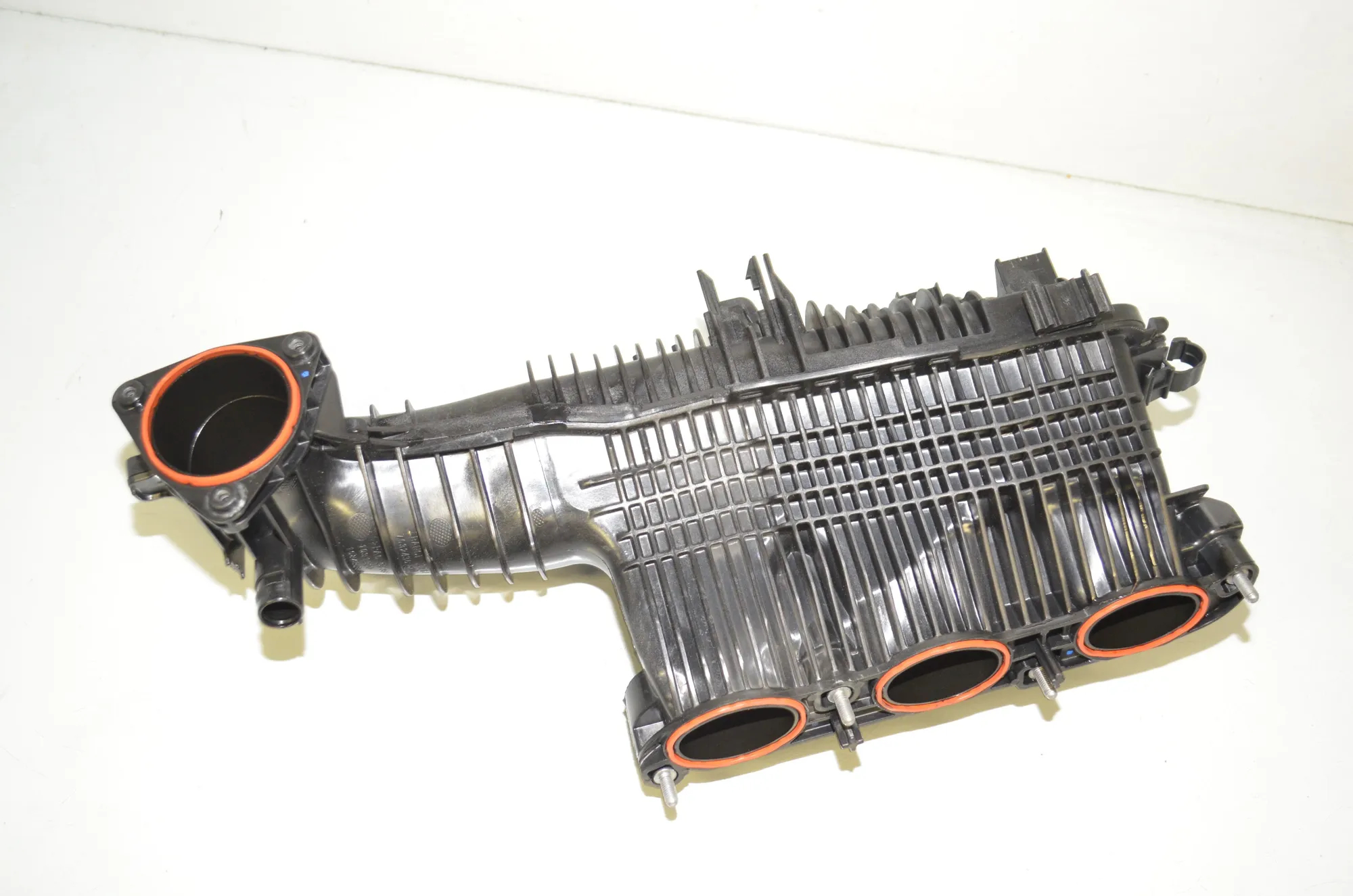 Intake Manifold – OEM 7632436 · BMW 2 Cabrio (F23) 218 i 2017 – 3