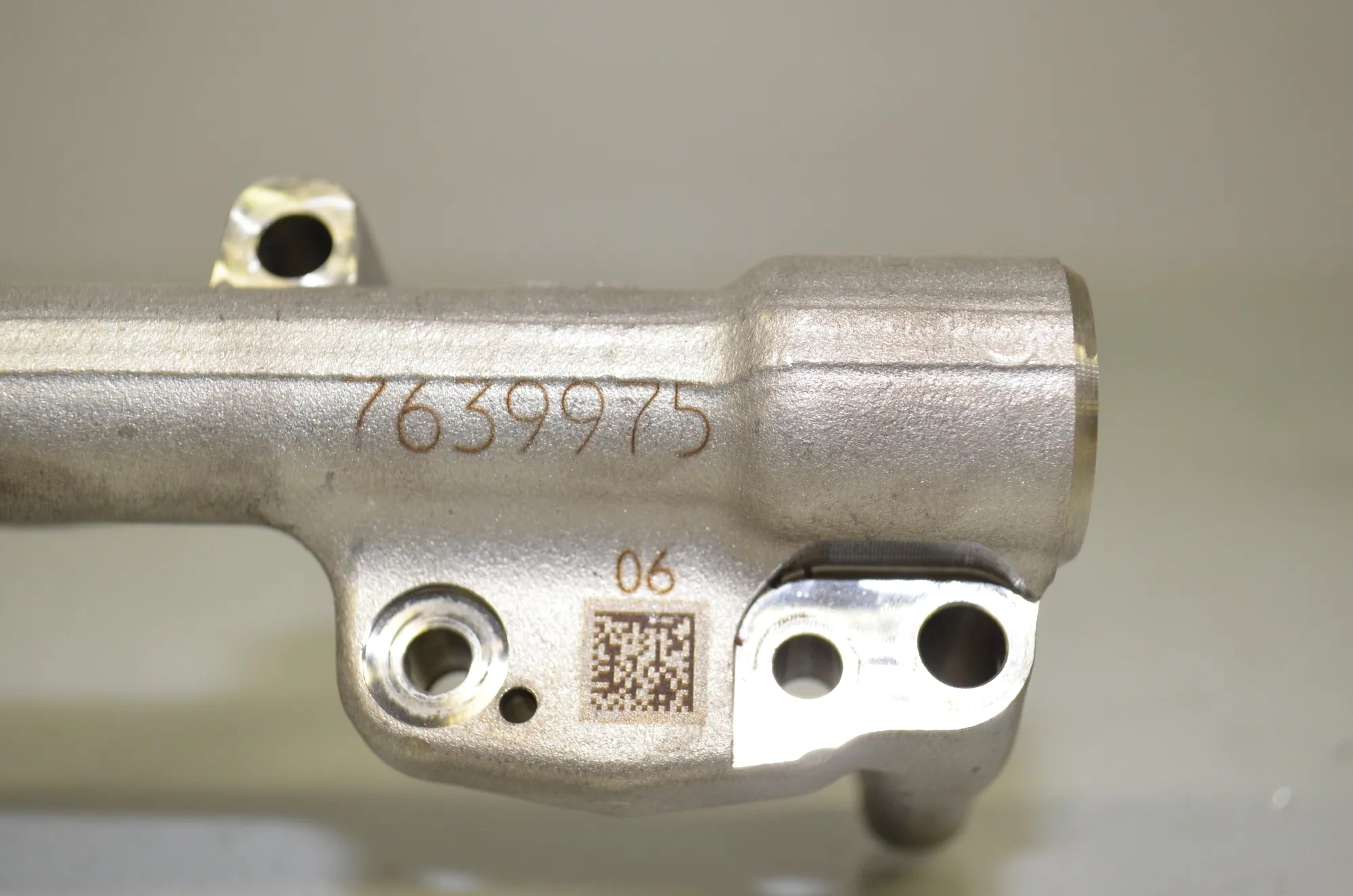 Fuel Rail – OEM 7639975 · BMW 2 Cabrio (F23) 218 i 2017 – 5