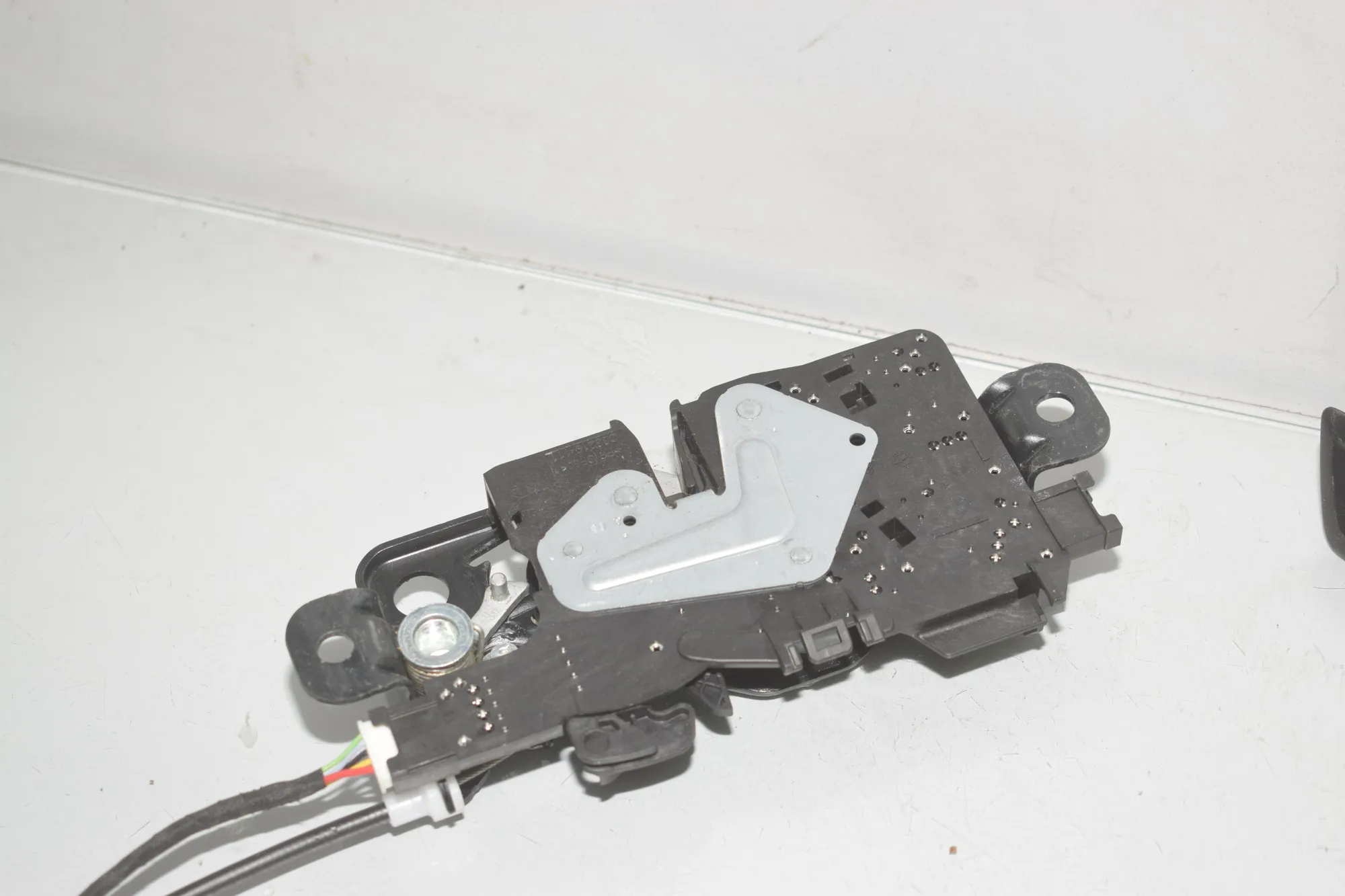 Electric Tailgate Opening Kit – OEM 9852925 · BMW 3 Touring (G21) (2019 - -) 320 d 2020 – 14