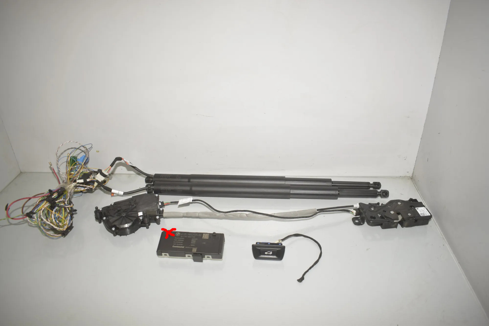 Electric Tailgate Opening Kit – OEM 9852925 · BMW 3 Touring (G21) (2019 - -) 320 d 2020 – 2