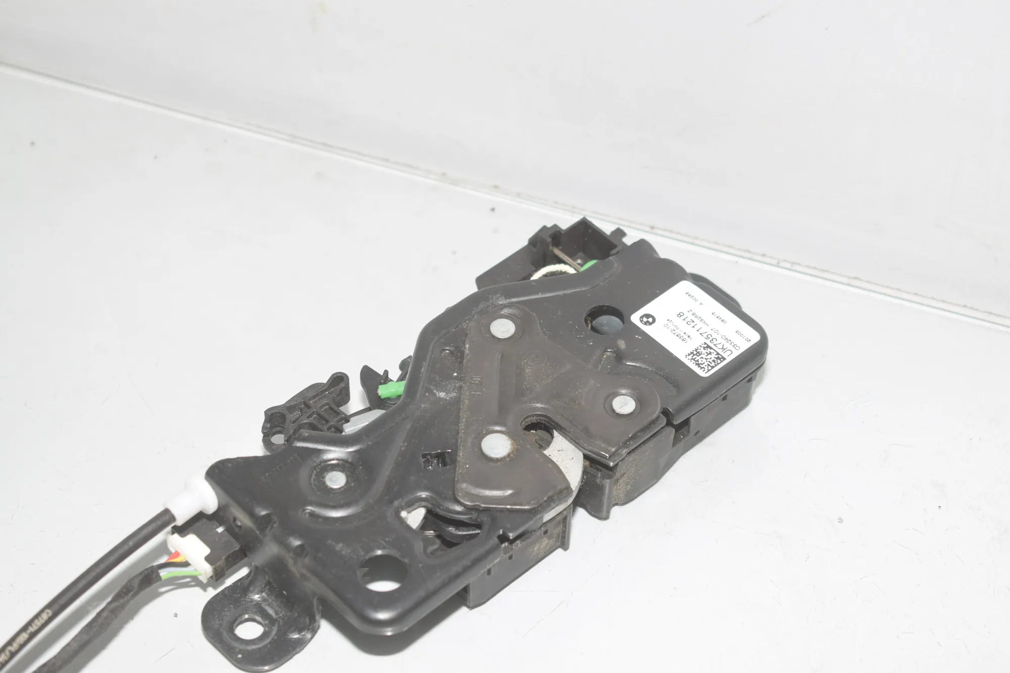 Electric Tailgate Opening Kit – OEM 9852925 · BMW 3 Touring (G21) (2019 - -) 320 d 2020 – 13