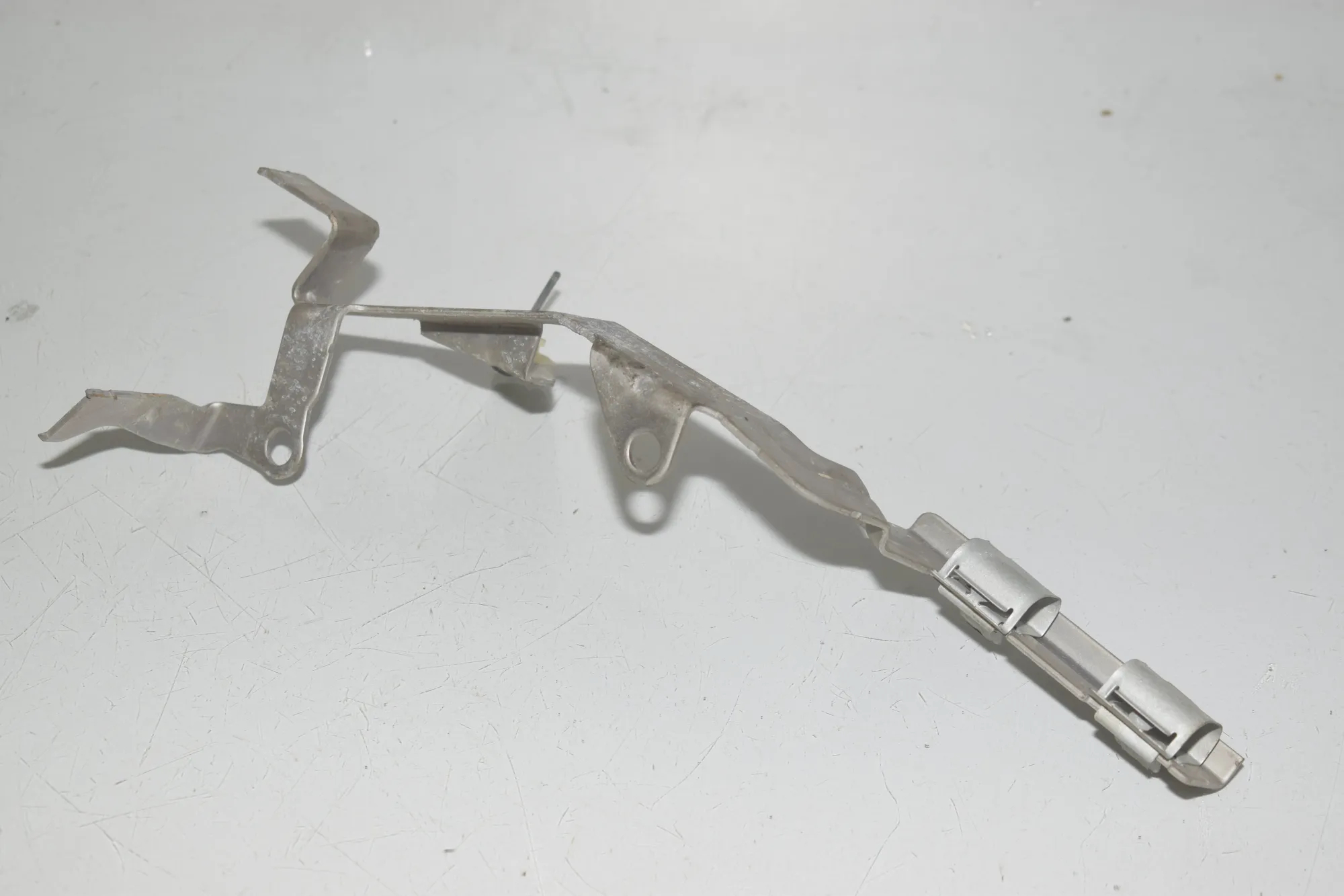 Bracket – OEM 8570829 · BMW 3 Touring (G21) (2019 - -) 320 d 2020