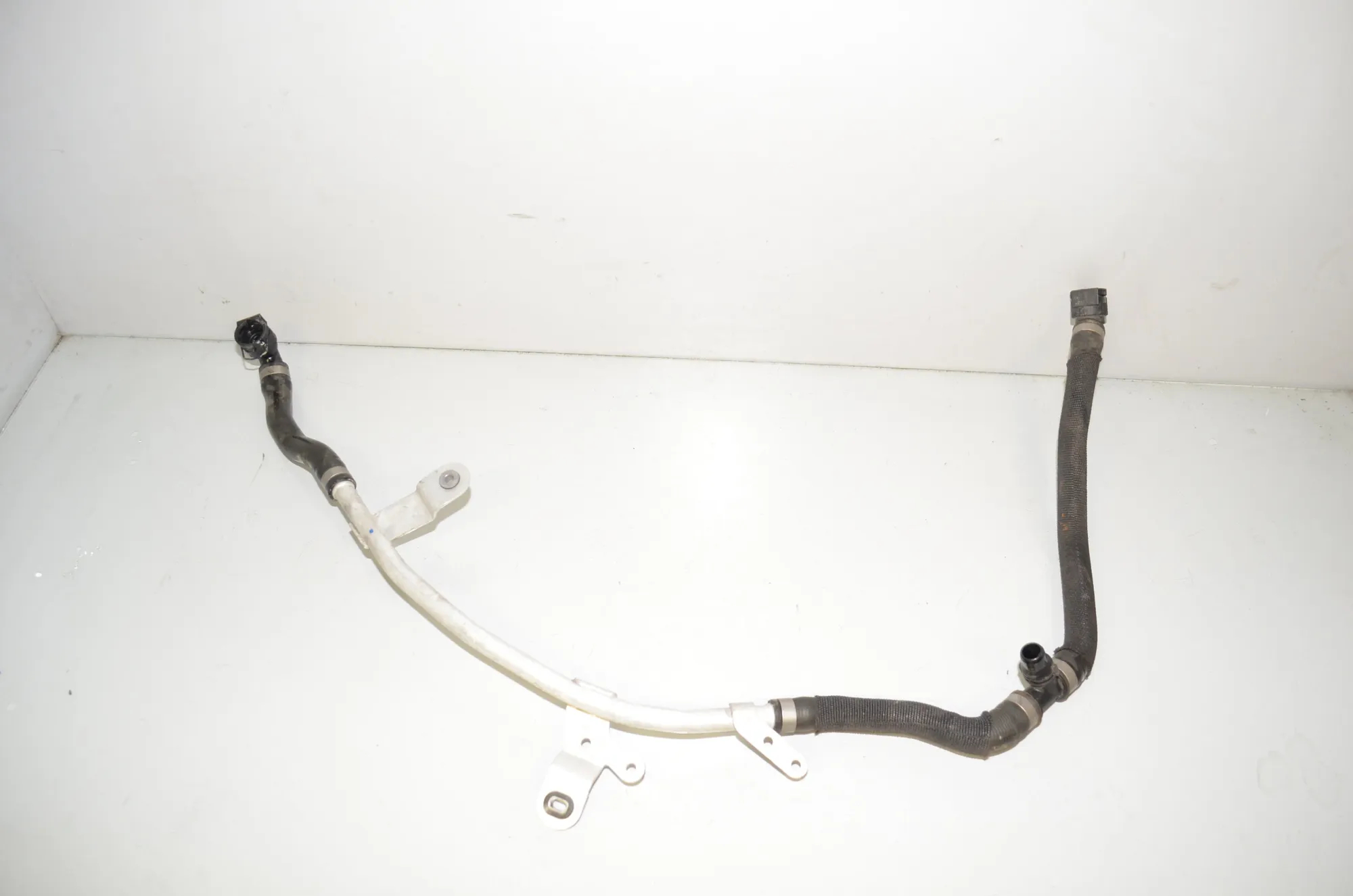 Coolant Hose Pipe – OEM 8593779 · BMW 3 Touring (G21) (2019 - -) 320 d 2020 – 2