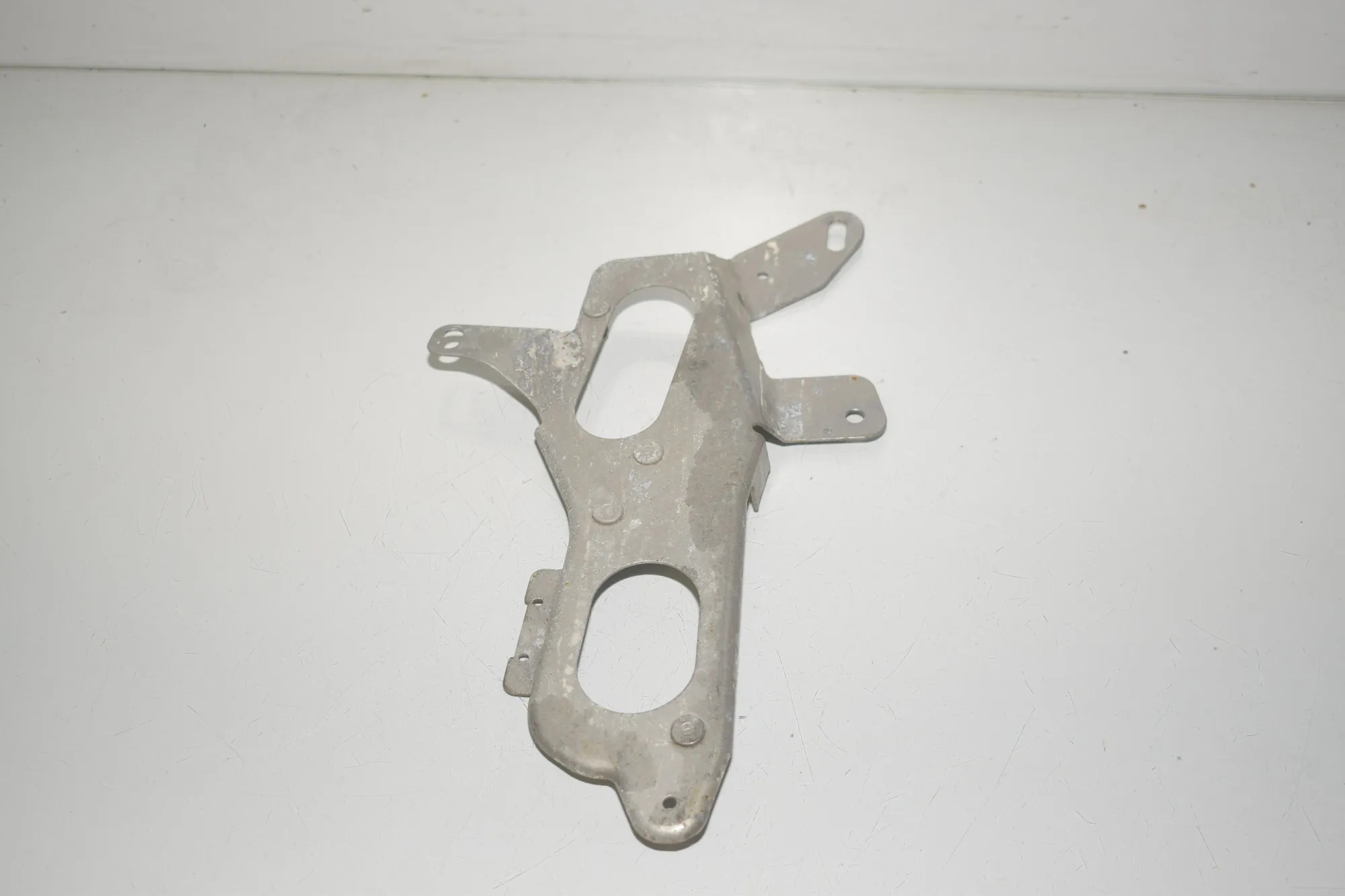 Bracket – OEM 8570053 · BMW 3 Touring (G21) (2019 - -) 320 d 2020