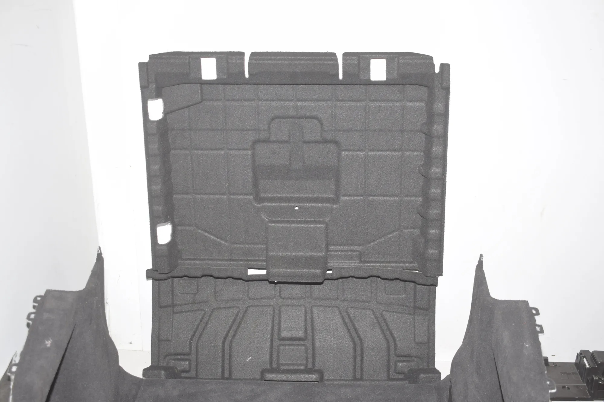 Trunk Trim Kit – OEM 7473732 · BMW 3 Touring (G21) (2019 - -) 320 d 2020 – 9