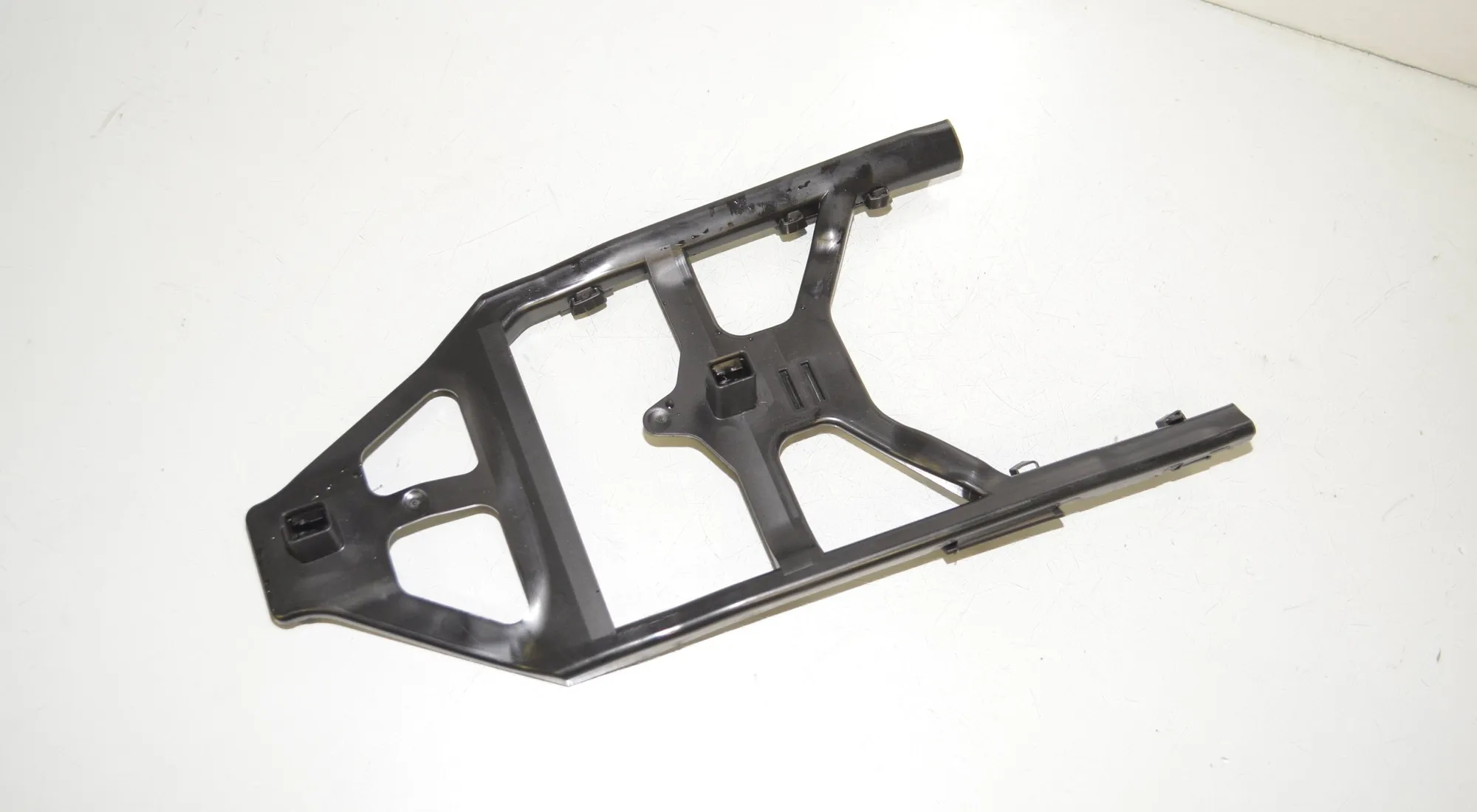 Bracket – OEM 6991131 · BMW 3 Touring (G21) (2019 - -) 320 d 2020 – 2