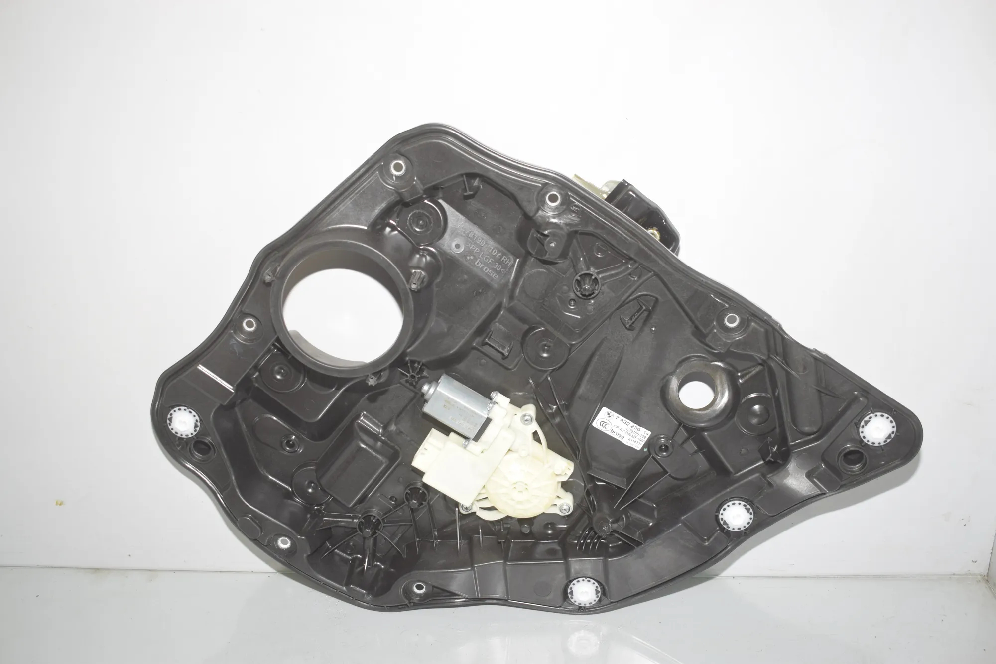 Rear Right Door Window Regulator – OEM 7432236 · BMW 3 Touring (G21) (2019 - -) 320 d 2020