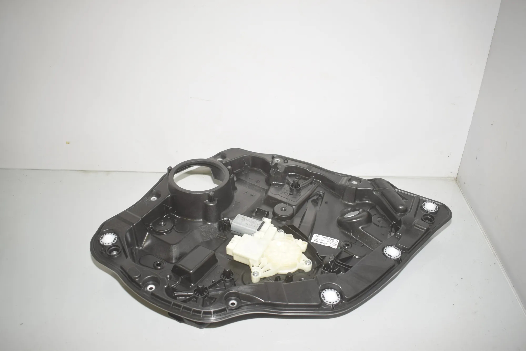 Rear Right Door Window Regulator – OEM 7432236 · BMW 3 Touring (G21) (2019 - -) 320 d 2020 – 2