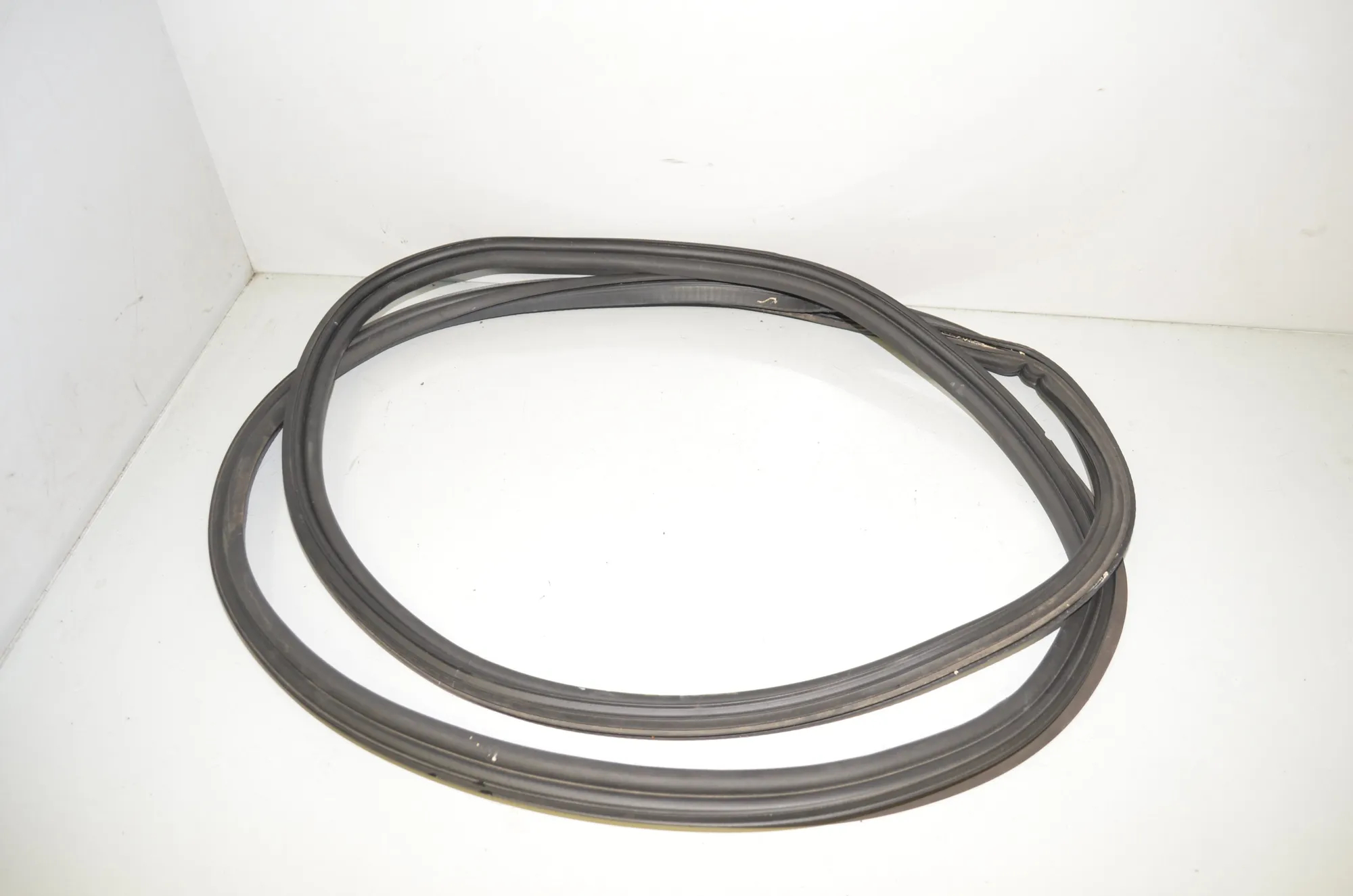 Tailgate Rubber Seal – OEM 8497196 · BMW 3 Touring (G21) (2019 - -) 320 d 2020 – 2