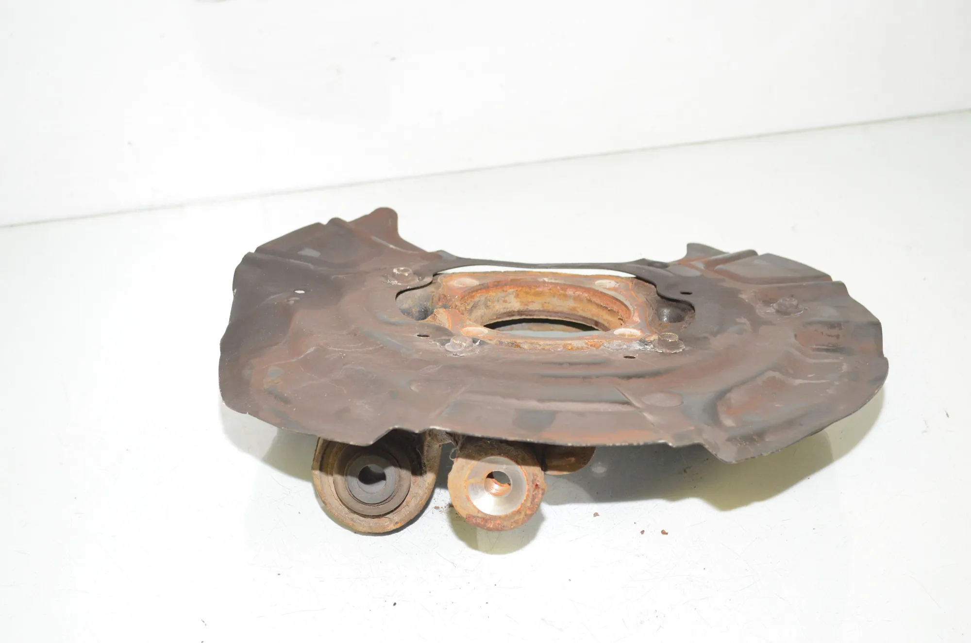 Rear Left Wheel Hub Spindle – OEM 6797569 · BMW X3 (F25) xDrive 30 d 2012 – 2