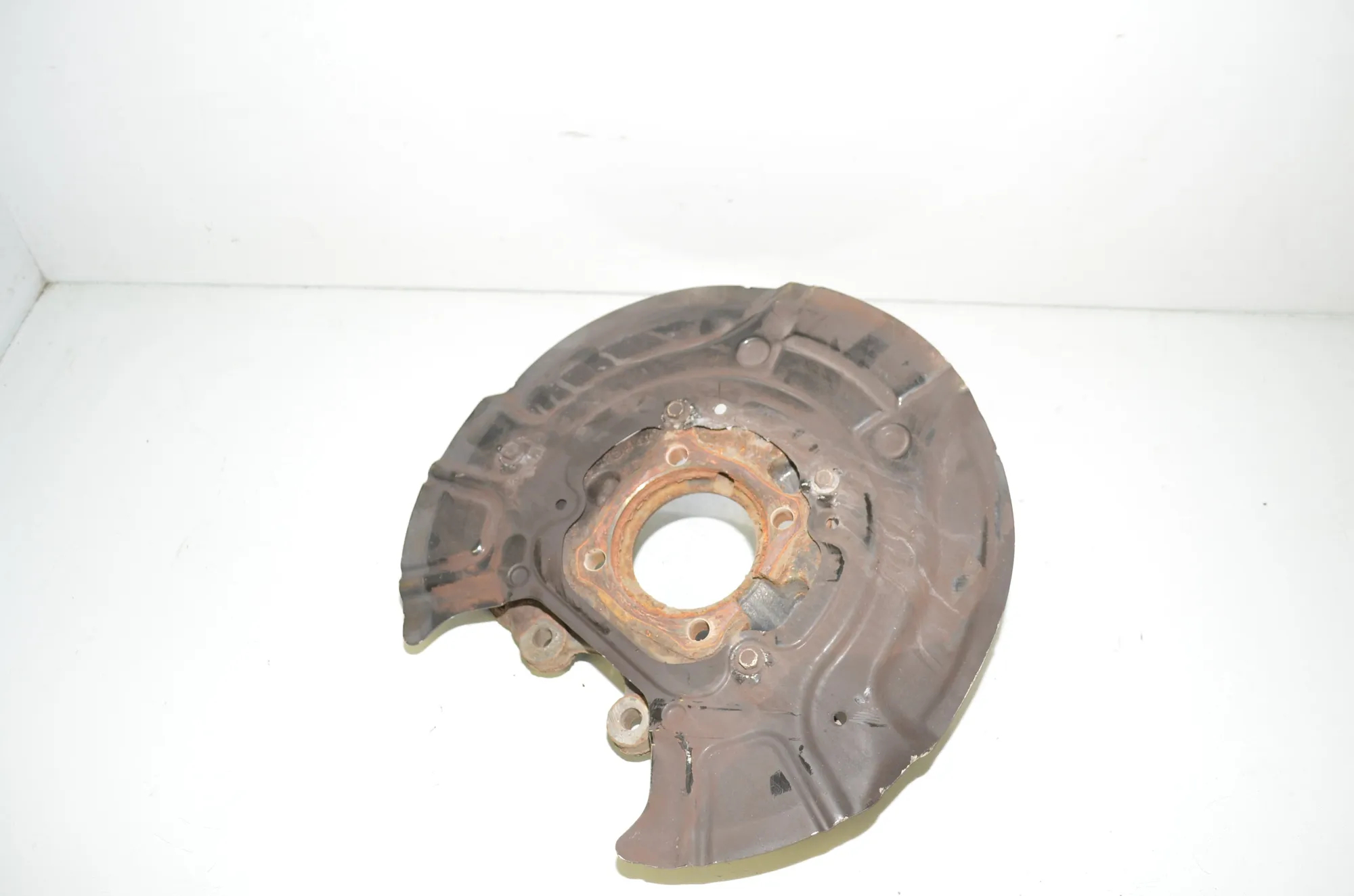 Rear Left Wheel Hub Spindle – OEM 6797569 · BMW X3 (F25) xDrive 30 d 2012