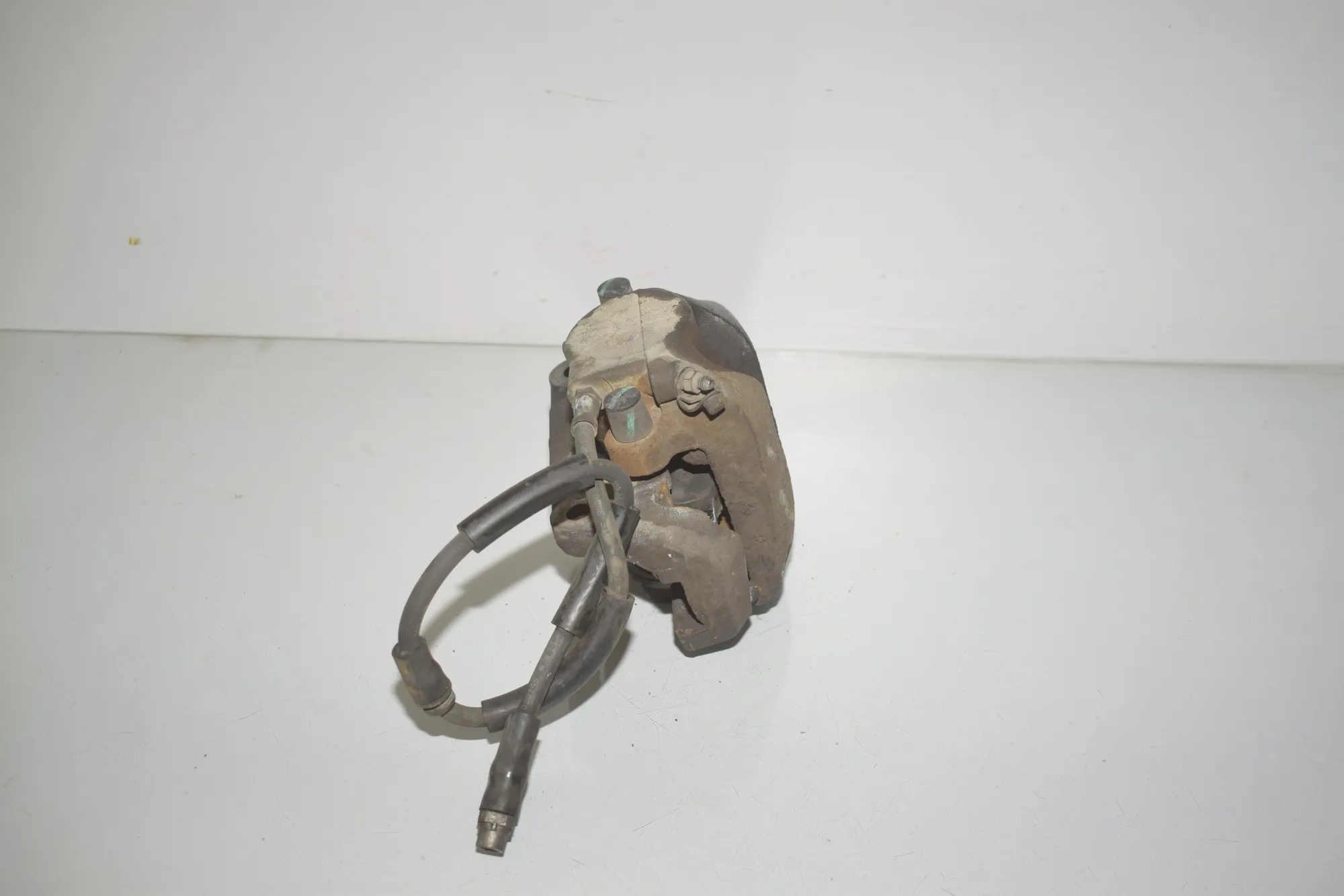 Front Left Brake Caliper – OEM 6776783 · BMW X5 (E70) xDrive 30 d 2011 – 2