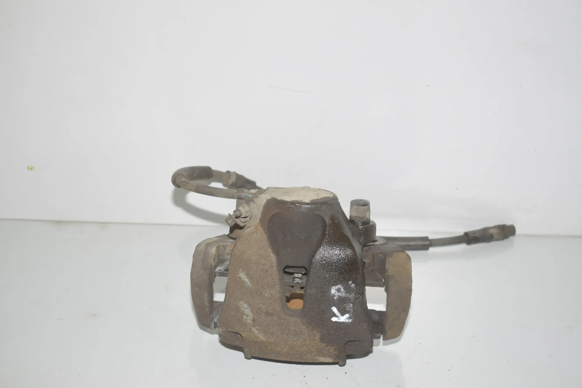 Front Left Brake Caliper – OEM 6776783 · BMW X5 (E70) xDrive 30 d 2011