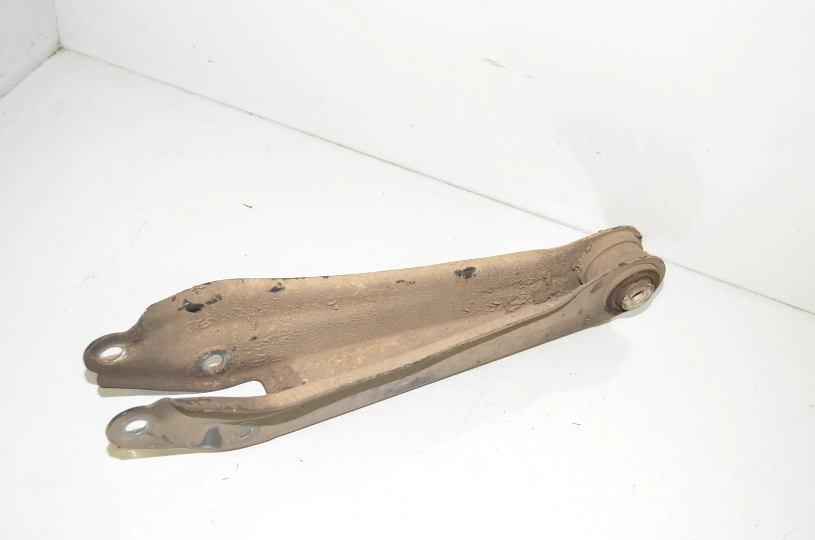 Rear Left Control Arm – OEM 6795812 · BMW X3 (F25) xDrive 30 d 2012 – 2