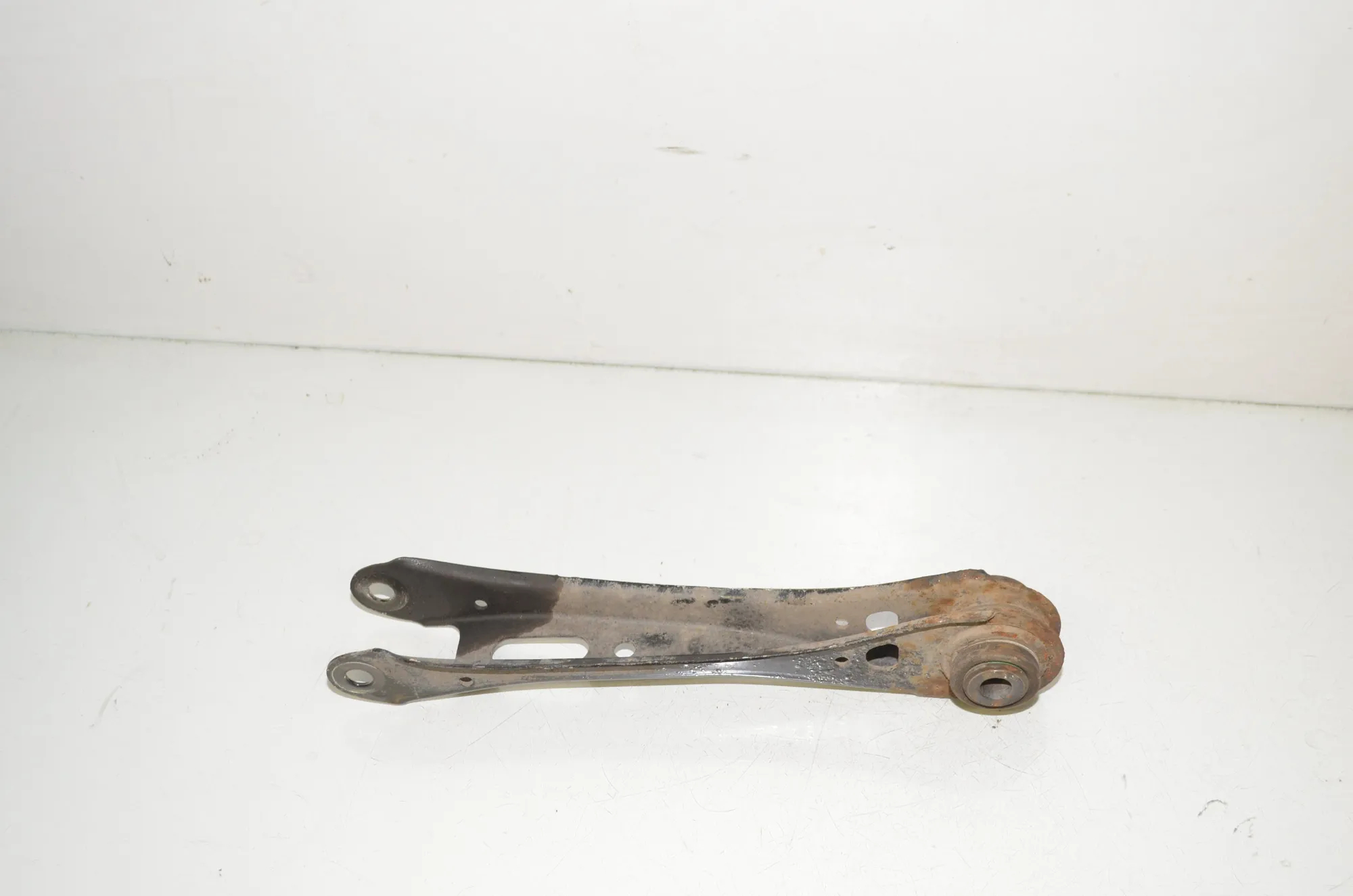 Rear Left Control Arm – OEM 6786981 · BMW X3 (F25) xDrive 30 d 2012 – 3