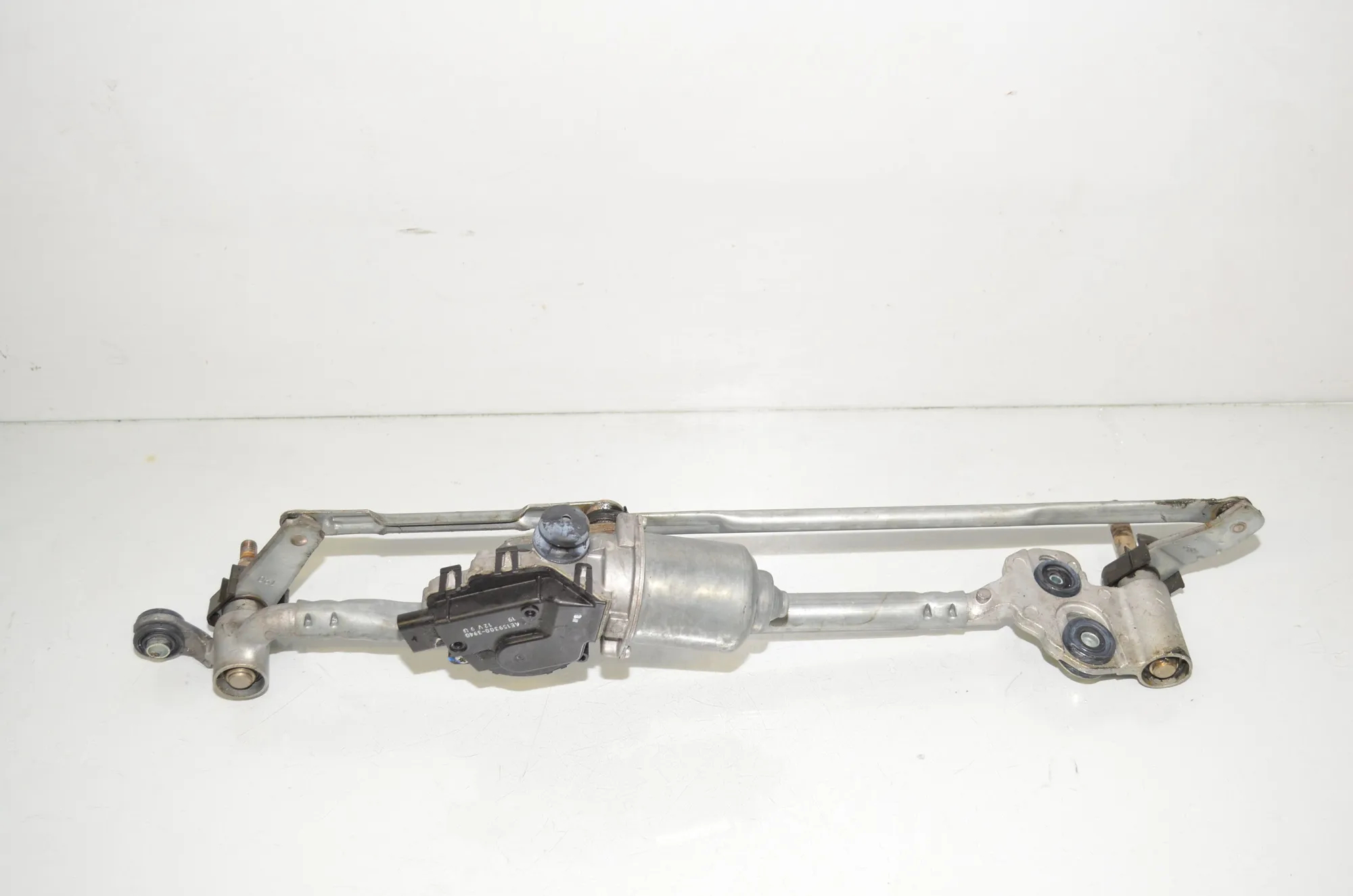 Front Windshield Wiper Mechanism – OEM 7292653 · BMW X5 (F15, F85) M 50 d 2017