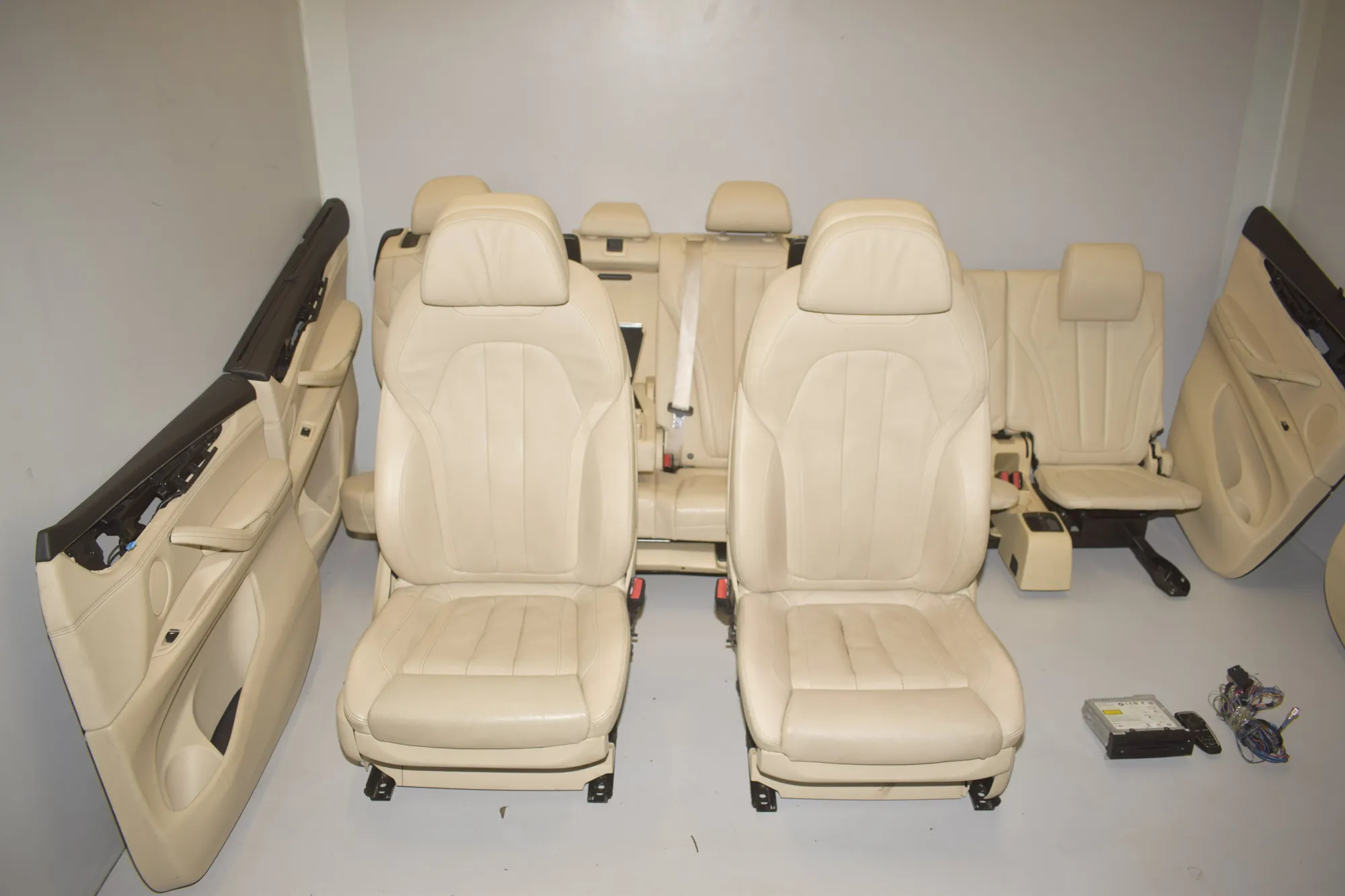 Seat set · BMW X5 (F15, F85) M 50 d 2017 – 8
