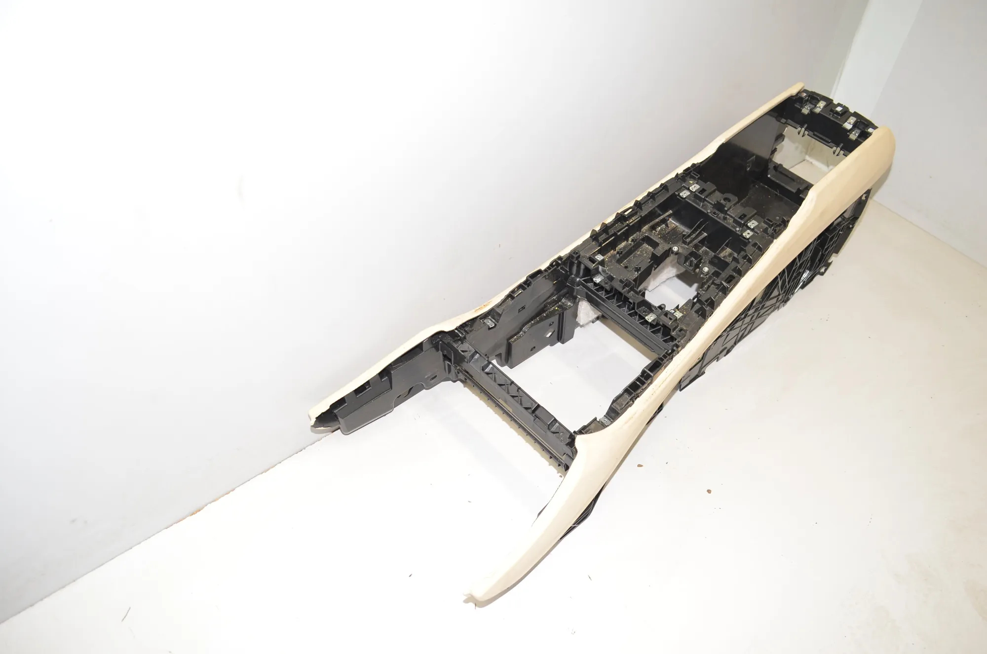 Center Console – OEM 9252117 · BMW X5 (F15, F85) M 50 d 2017 – 4