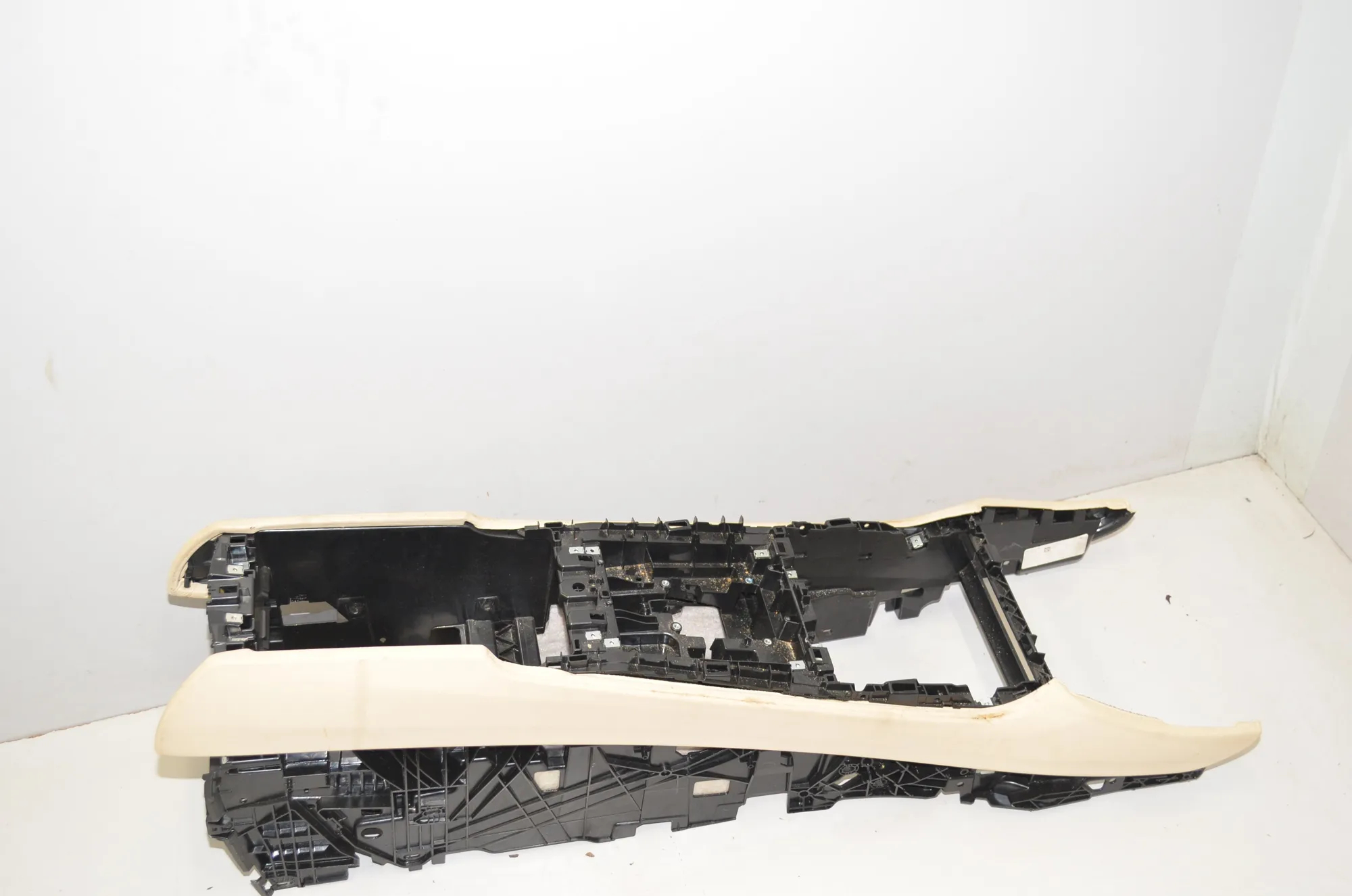 Center Console – OEM 9252117 · BMW X5 (F15, F85) M 50 d 2017 – 2