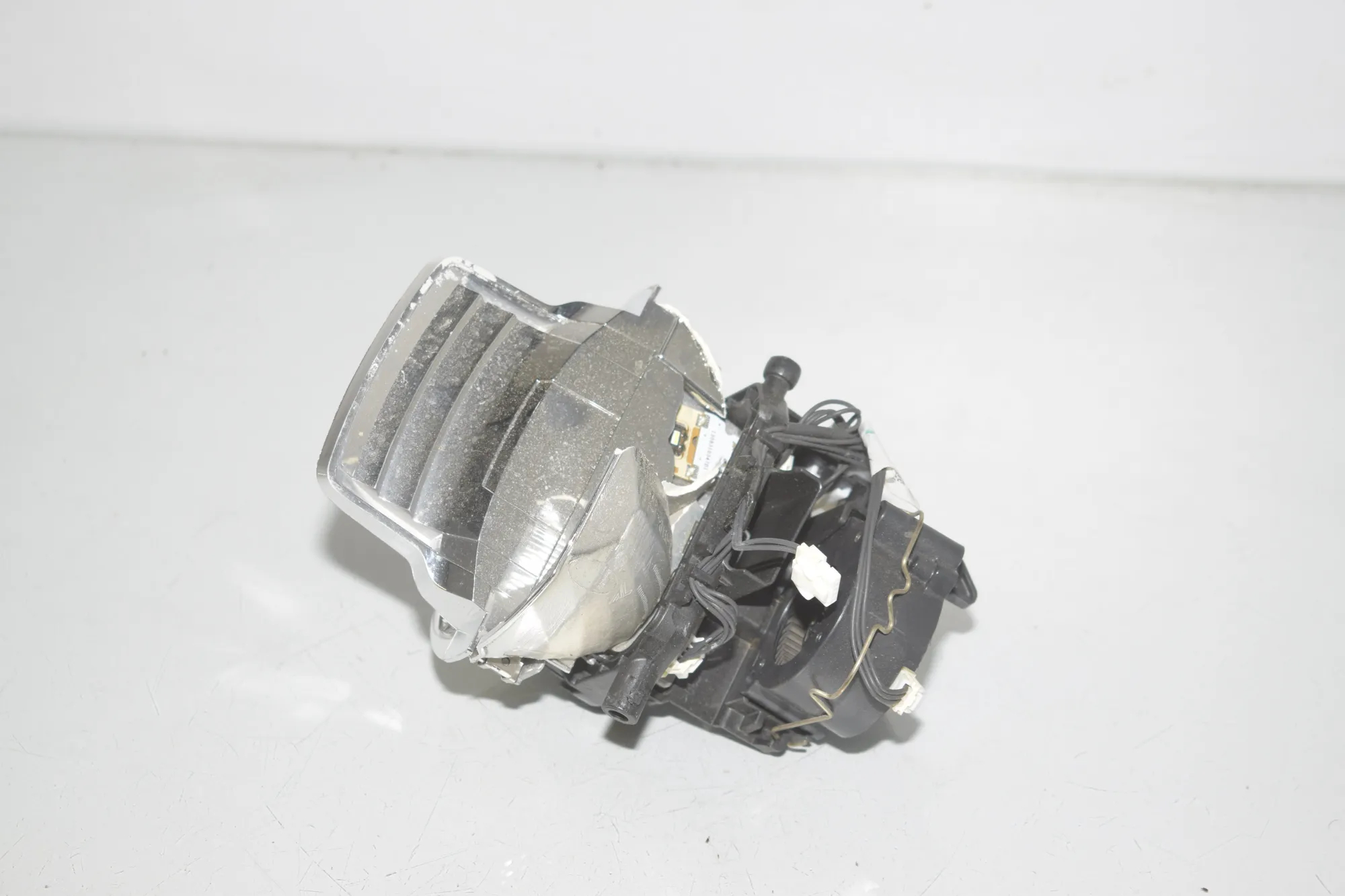 LED Lights Control Unit – OEM 1307223014 · BMW X5 (F15, F85) M 50 d 2017 – 5