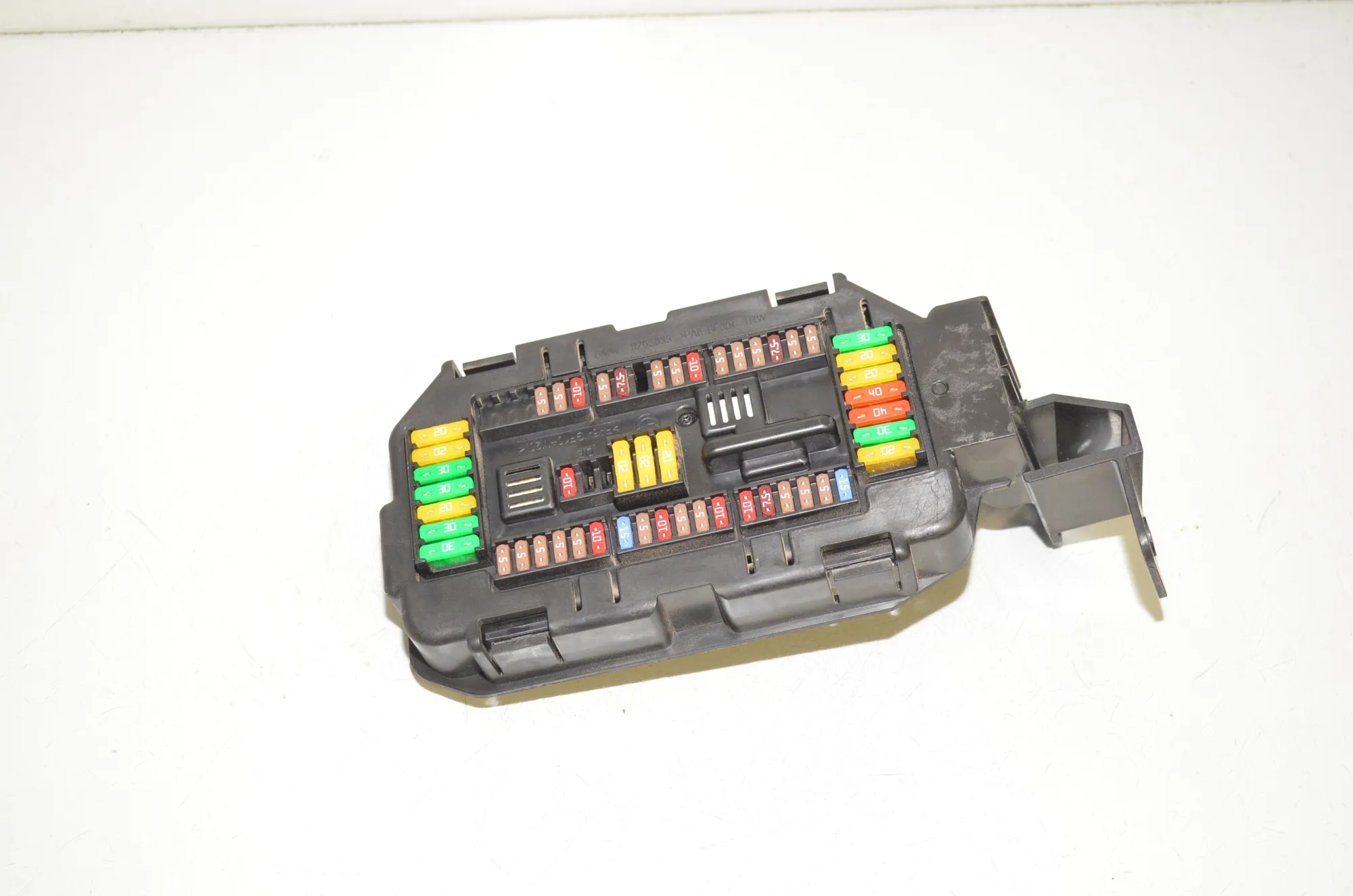 Fuse Box Module – OEM 6819653 · BMW X5 (F15, F85) M 50 d 2017 – 2