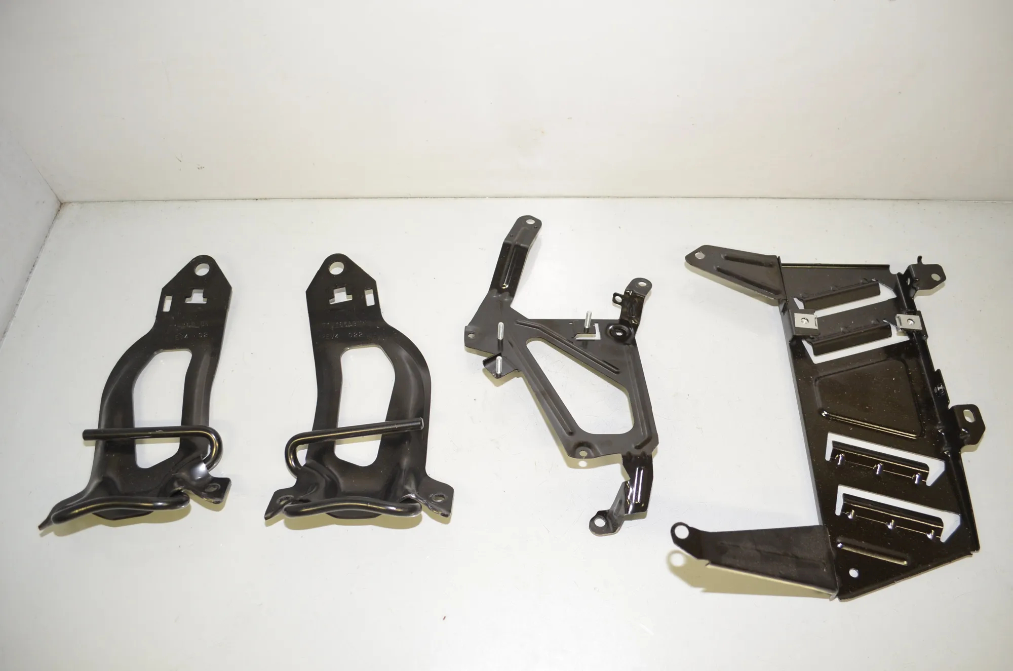 Bracket – OEM 752G04312 · BMW X5 (F15, F85) M 50 d 2017