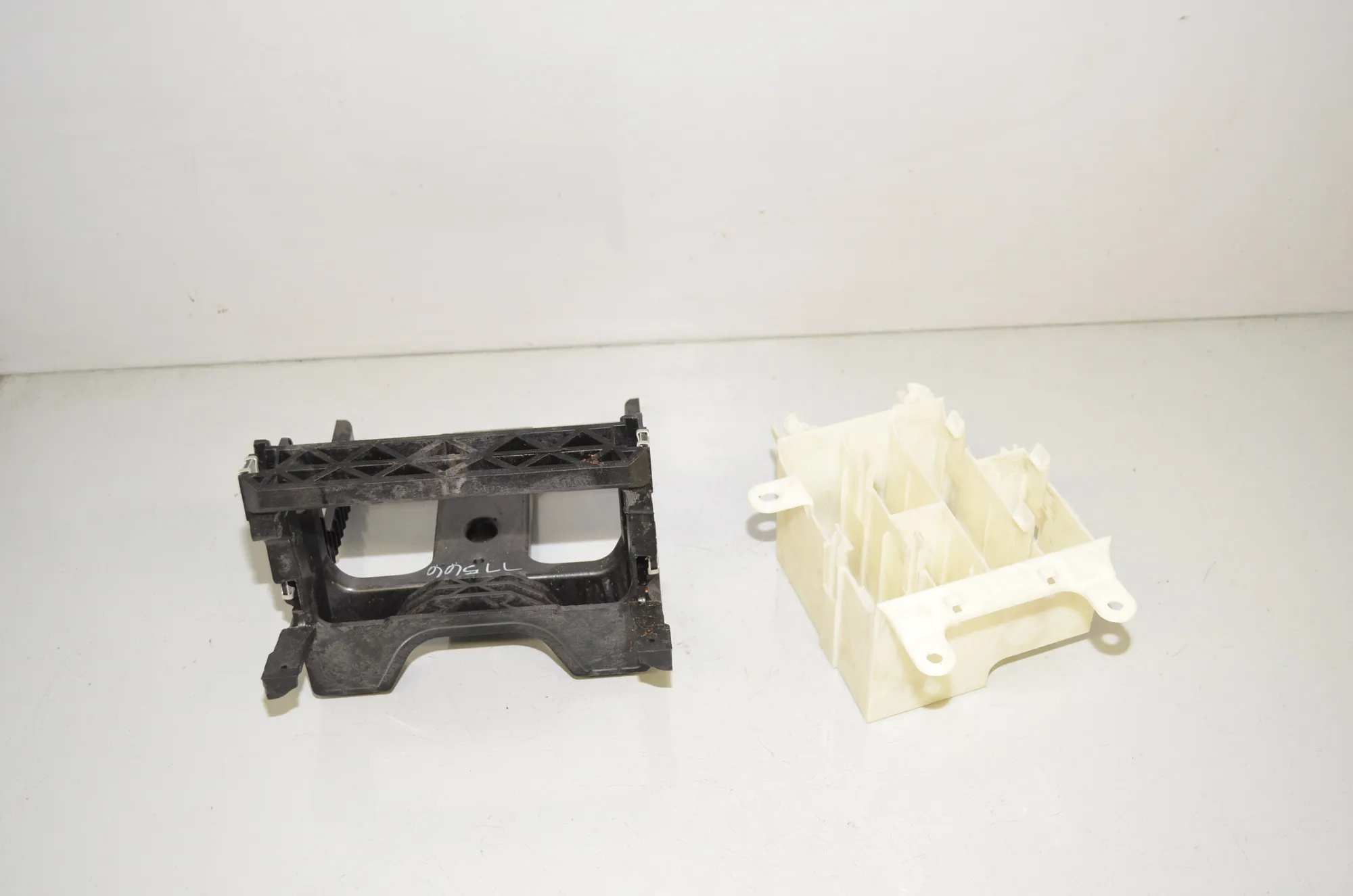 Bracket – OEM 9296975 · BMW X5 (F15, F85) M 50 d 2017