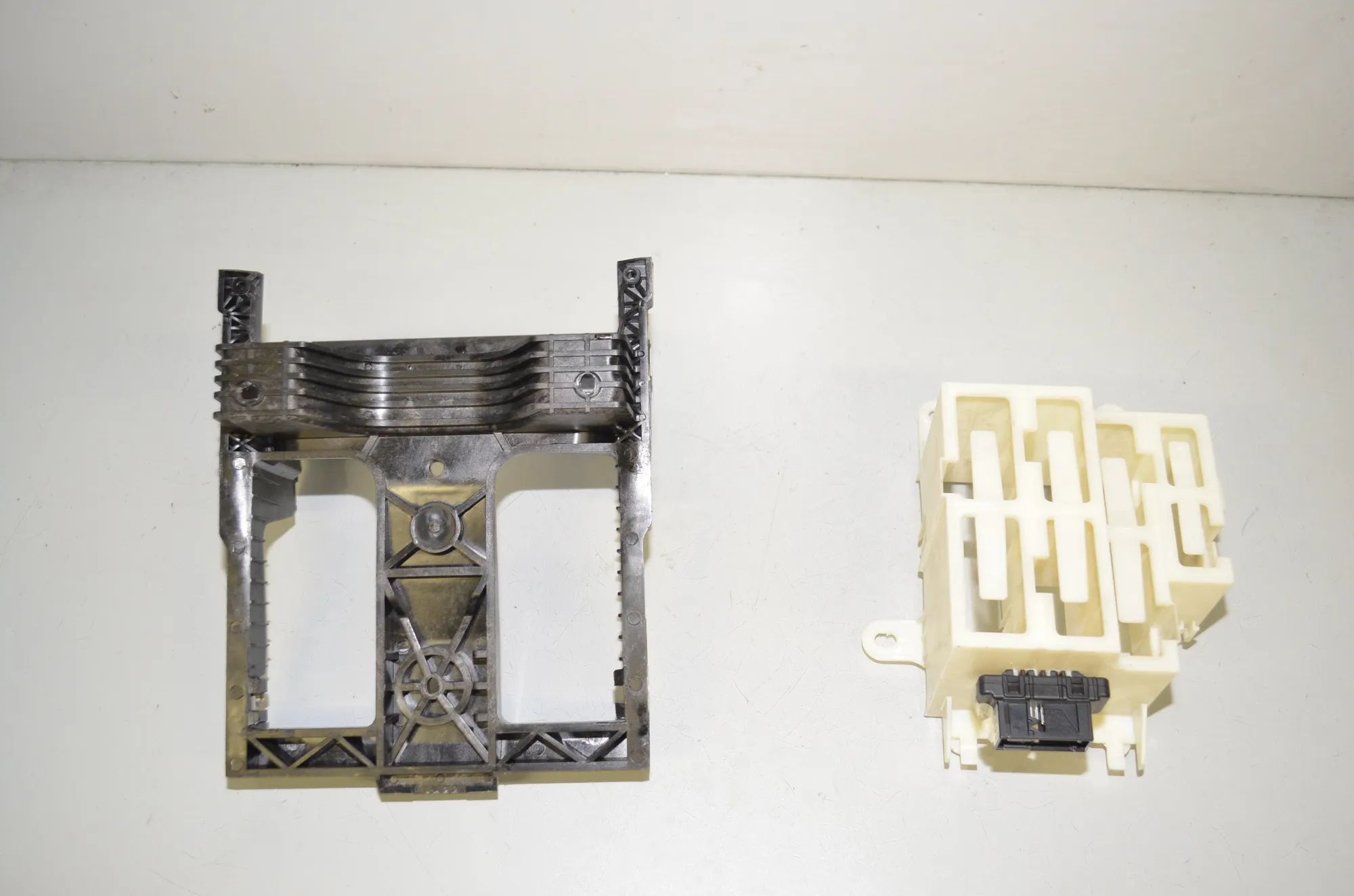 Bracket – OEM 9296975 · BMW X5 (F15, F85) M 50 d 2017 – 3