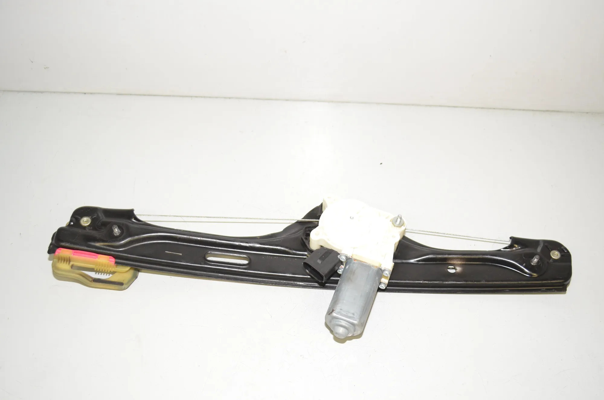 Rear Left Door Window Regulator – OEM 7291951 · BMW X5 (F15, F85) M 50 d 2017 – 3