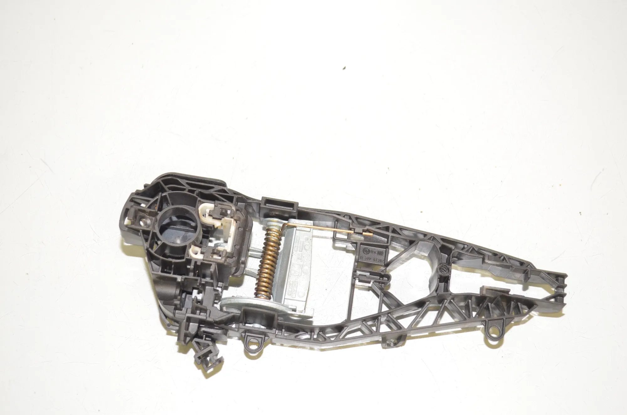Rear Right Door Interior Handle Frame – OEM 7381874 · BMW X5 (F15, F85) M 50 d 2017