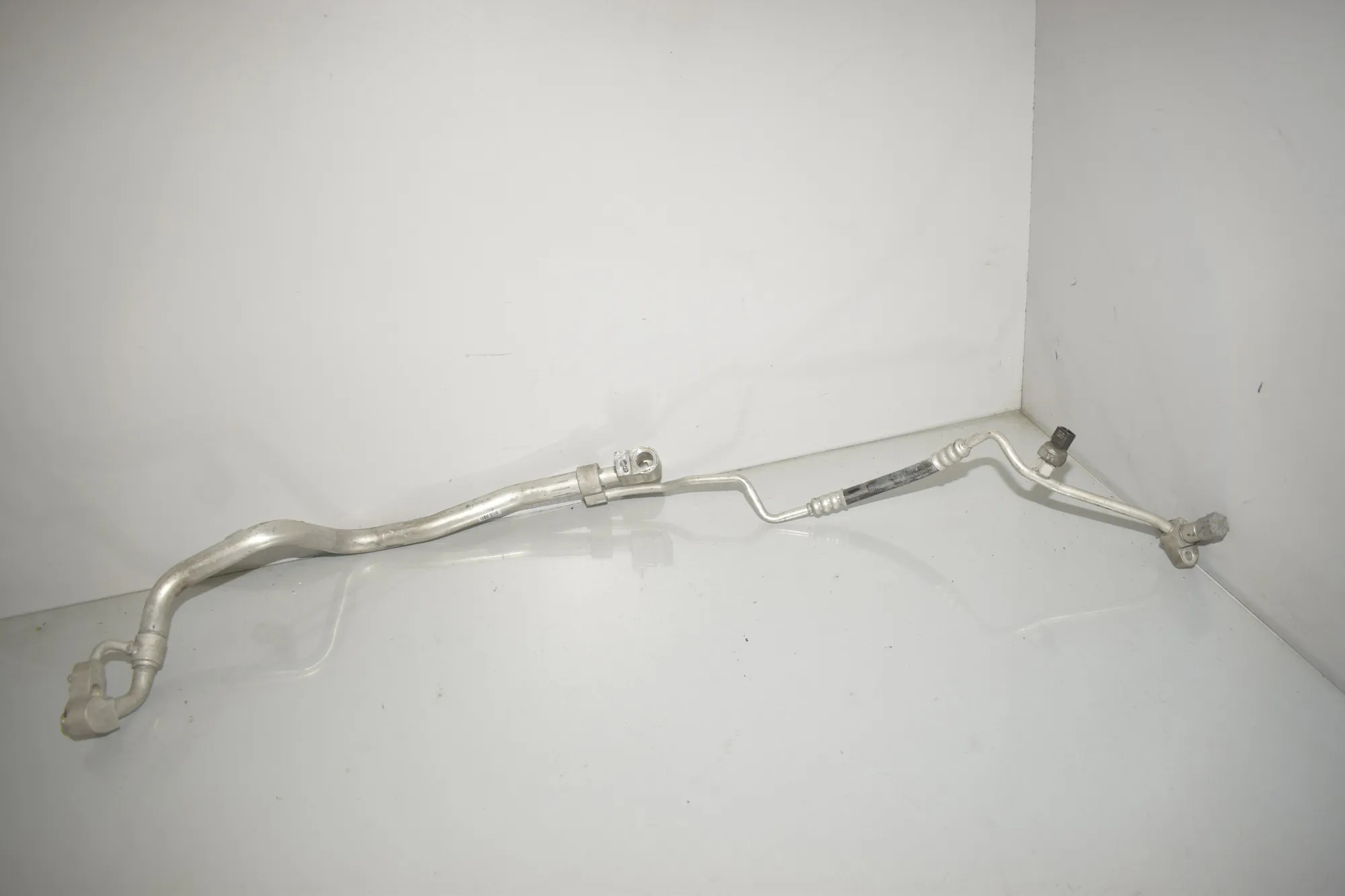 A/C Air Con Hose Pipe – OEM 9860584 · BMW 5 Touring (G31) (2017 - -) 520 d 2019 – 3