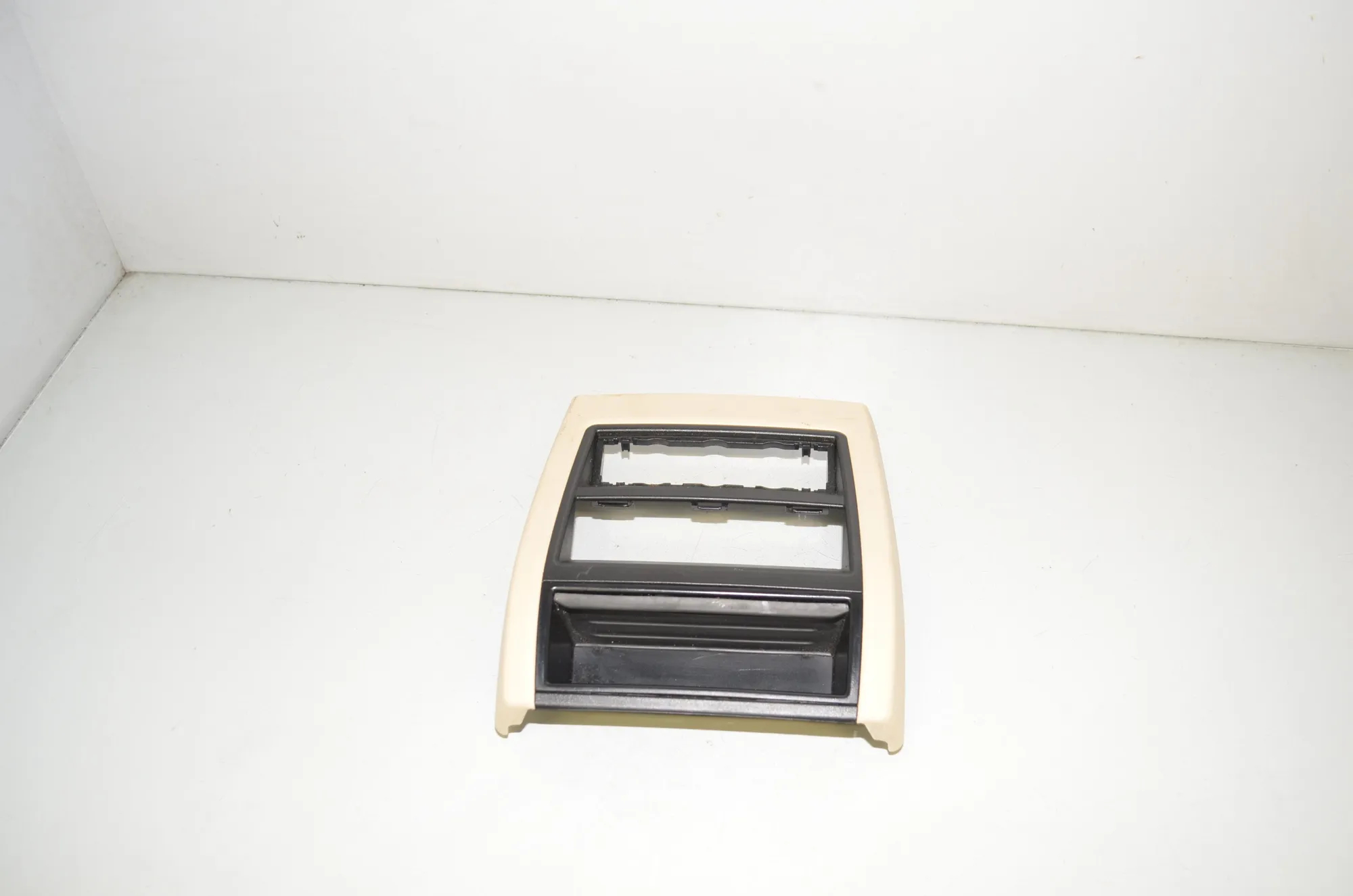 Center Console Trim – OEM 9252006 · BMW X5 (F15, F85) M 50 d 2017 – 2