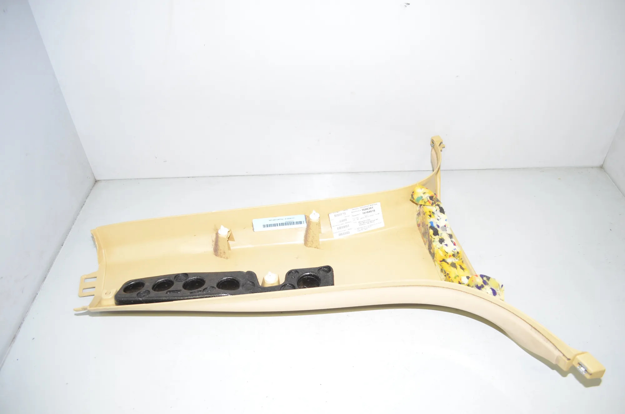 Left Side B Pillar Trim – OEM 7354301 · BMW X5 (F15, F85) M 50 d 2017 – 3
