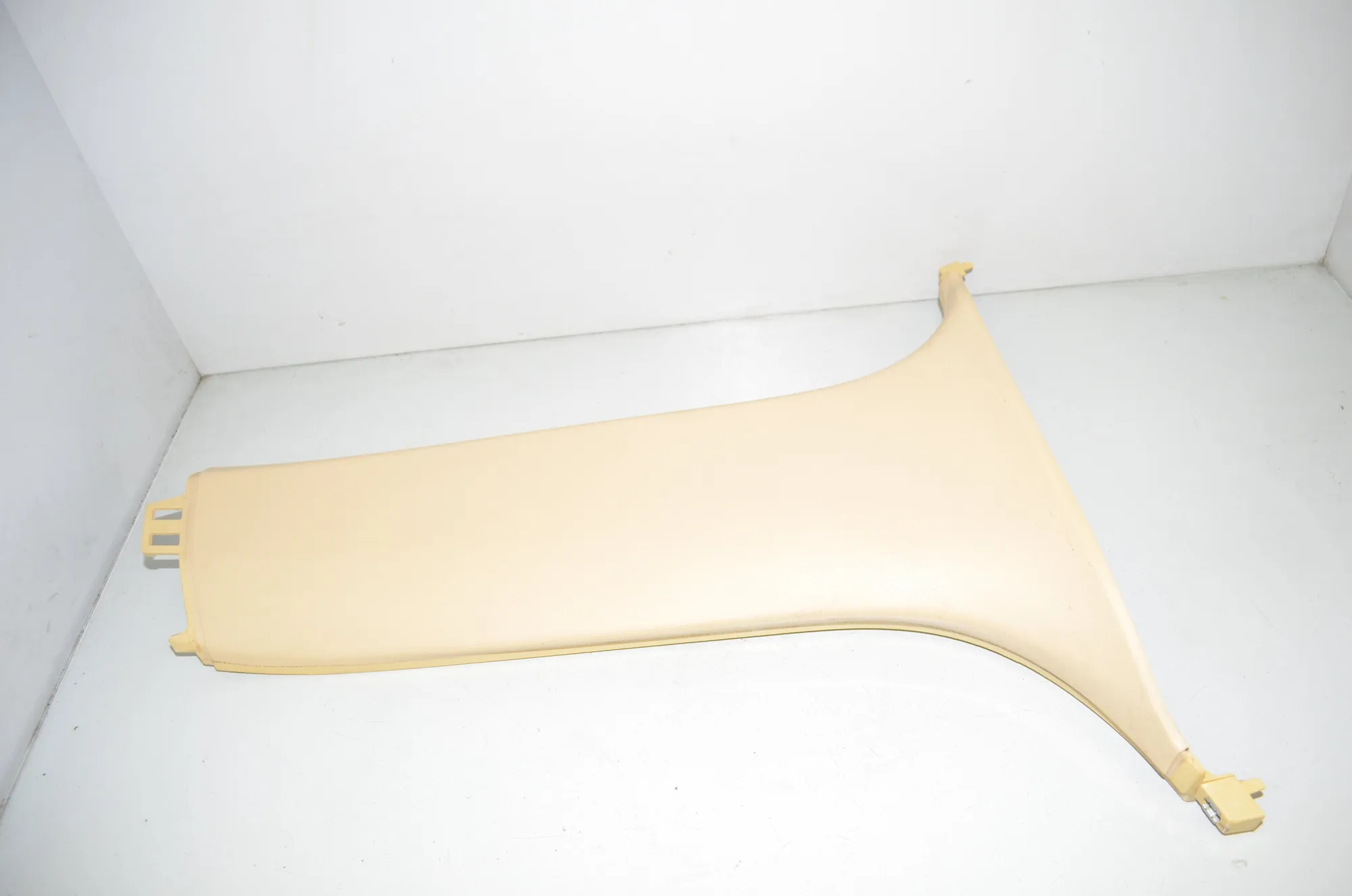 Right Side B Pillar Trim – OEM 7354302 · BMW X5 (F15, F85) M 50 d 2017 – 2