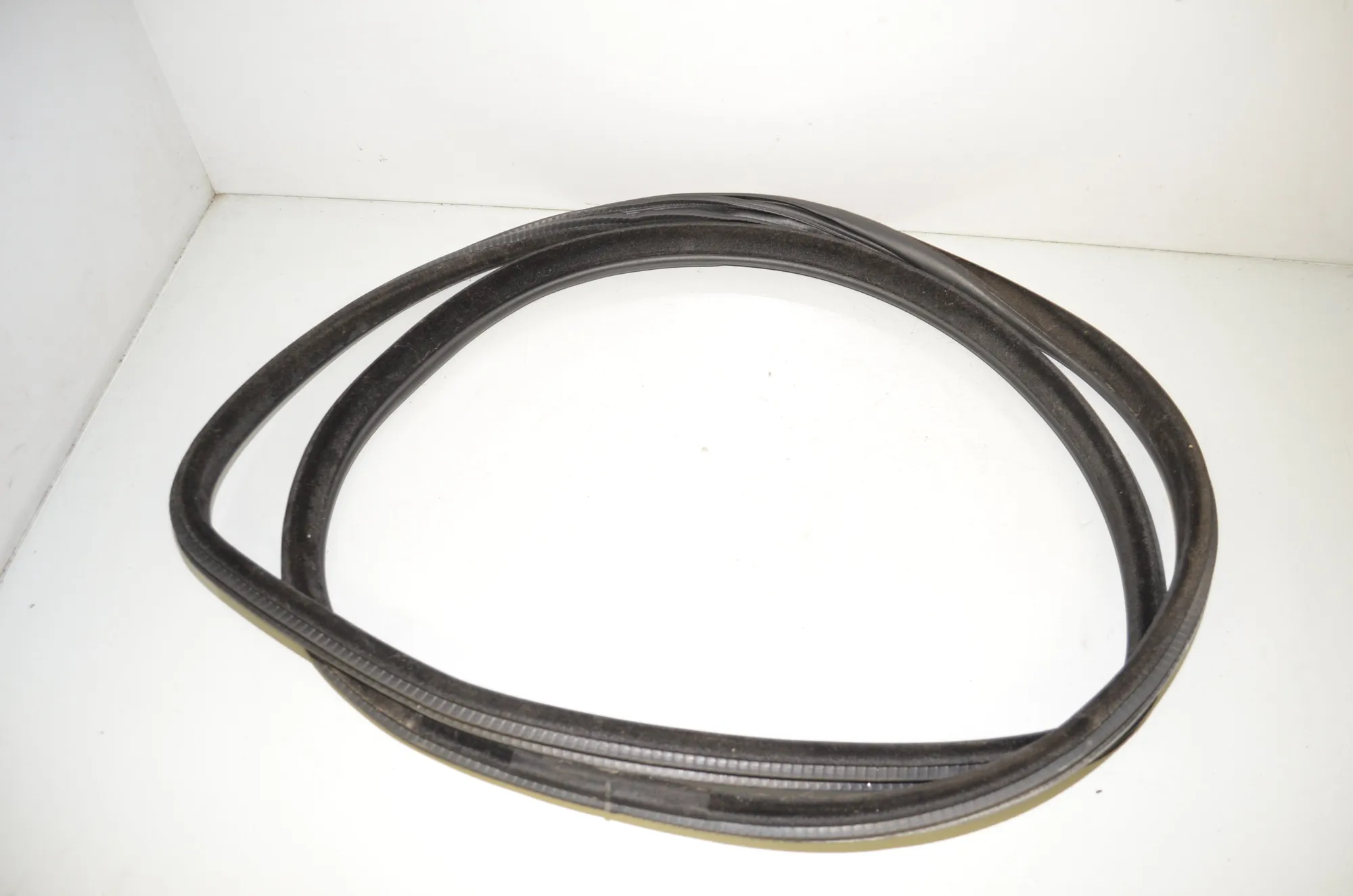 Rear Right Door Seal Rubber – OEM 7289689 · BMW X5 (F15, F85) M 50 d 2017 – 3